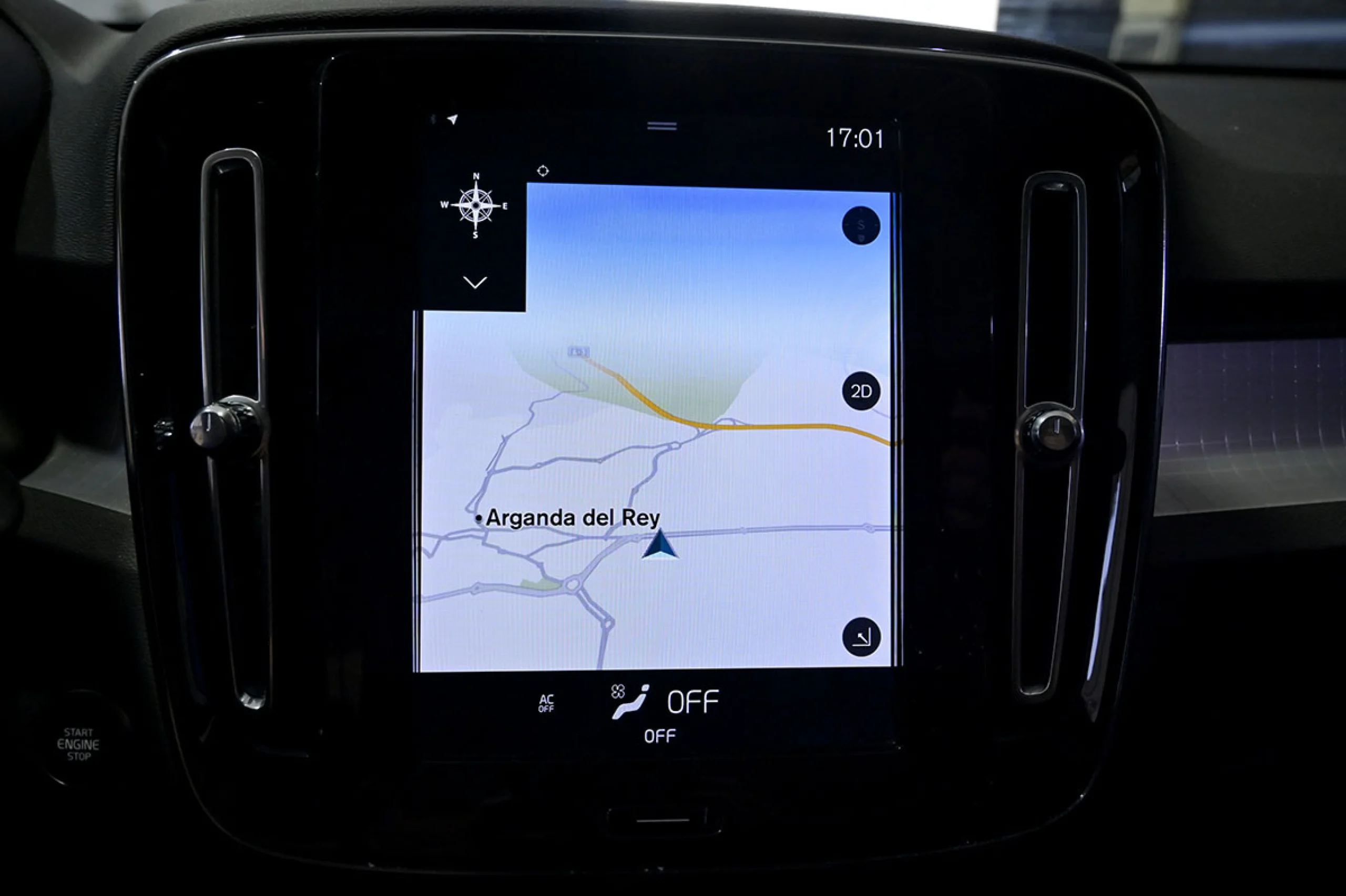 Volvo XC 40 XC40 2.0 D3 Momentum Pro Auto - Foto 25