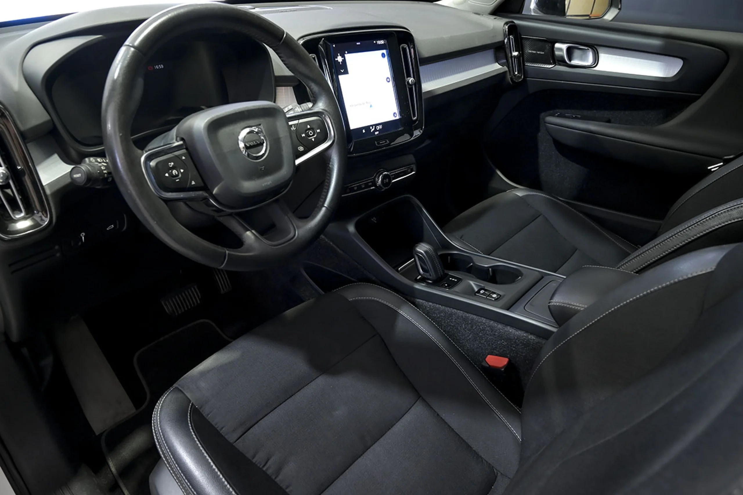 Volvo XC 40 XC40 2.0 D3 Momentum Pro Auto - Foto 6