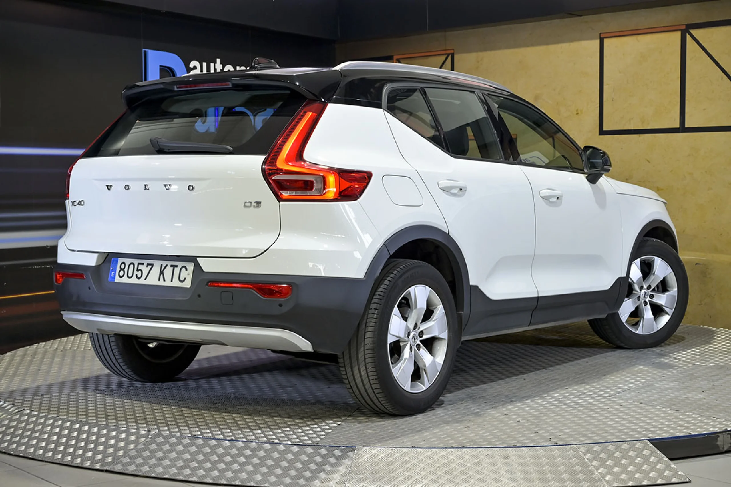 Volvo XC 40 XC40 2.0 D3 Momentum Pro Auto - Foto 5