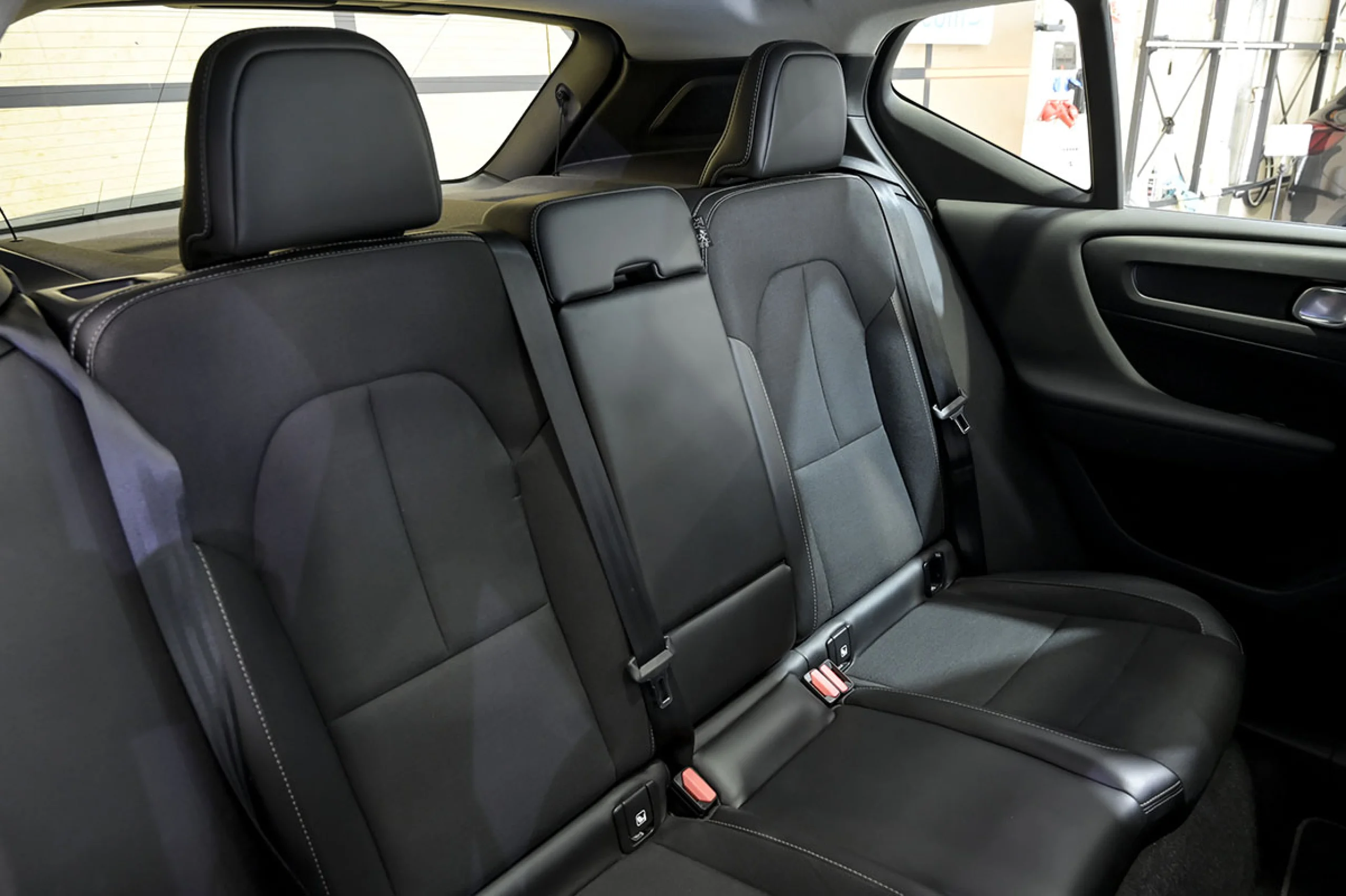 Volvo XC 40 XC40 2.0 D3 Momentum Pro Auto - Foto 18