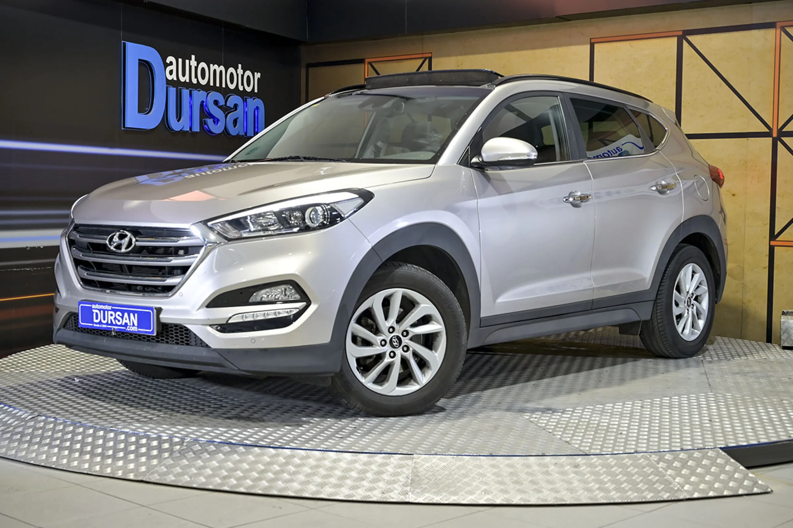 Hyundai Tucson 1.7 CRDi 115cv BlueDrive Tecno Sky 4x2 - Foto 1