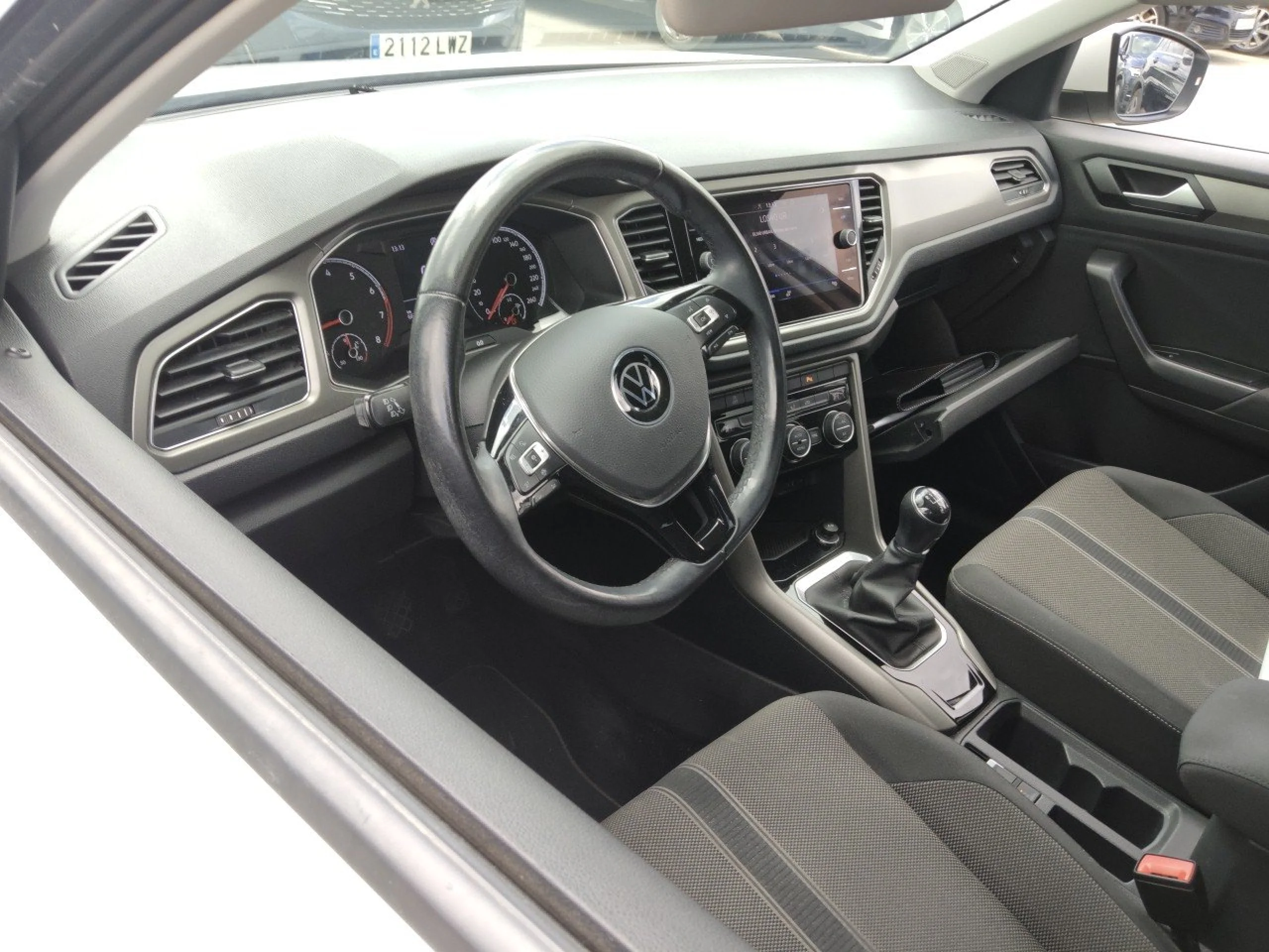 Volkswagen T-Roc Advance 1.0 TSI 81kW (110CV) - Foto 7