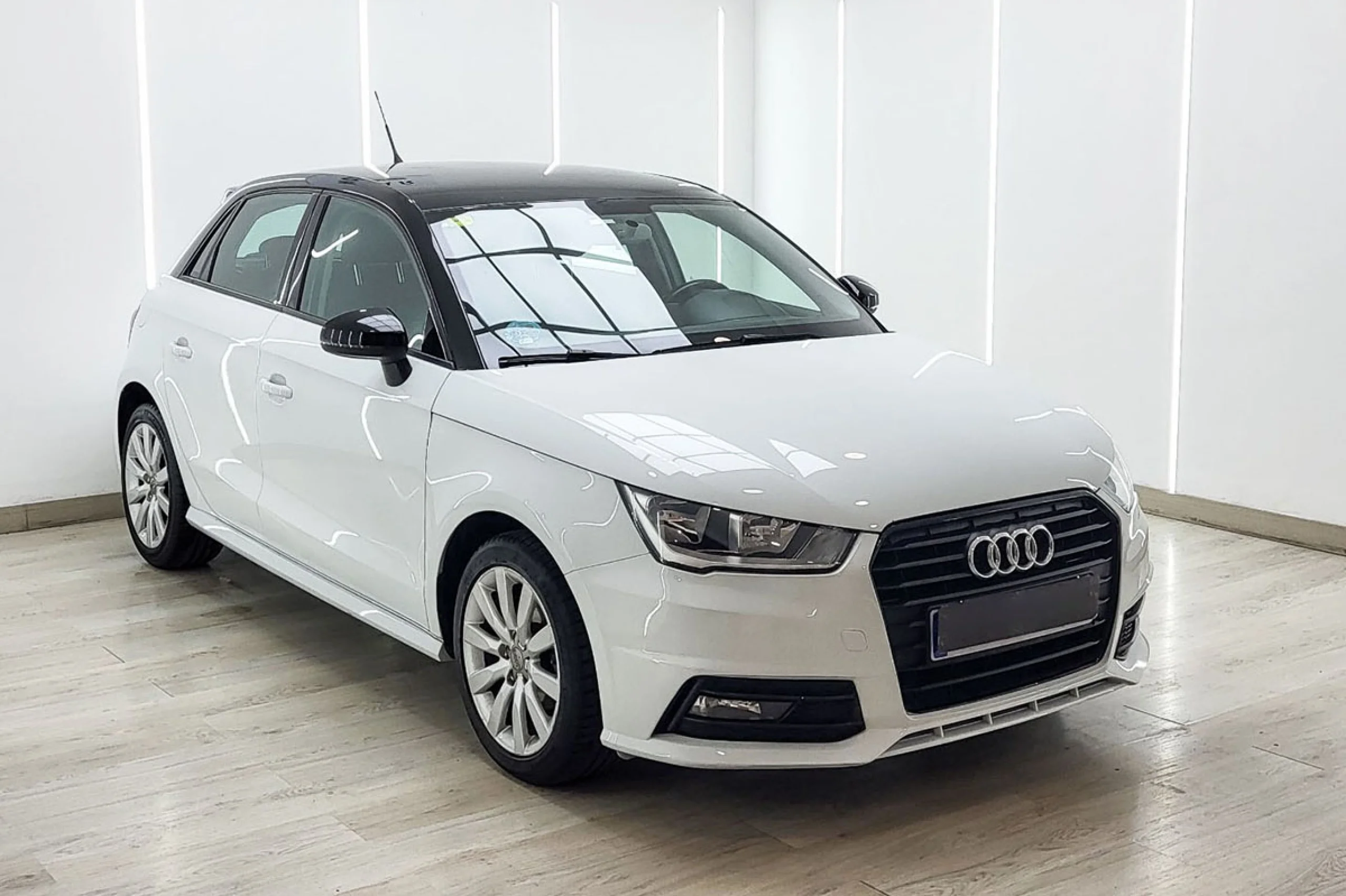 Audi A1 Adrenalin 1.0 TFSI 70kW 95CV Sportback - Foto 3