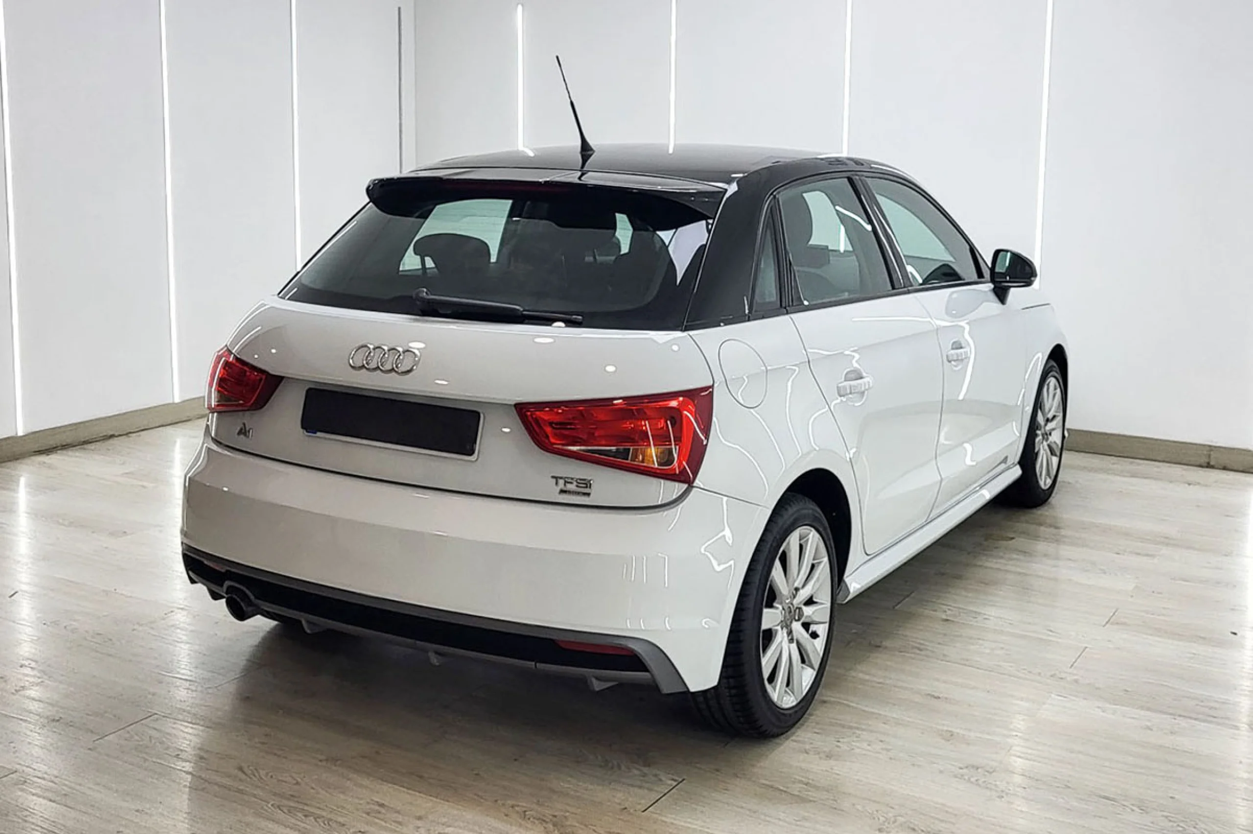 Audi A1 Adrenalin 1.0 TFSI 70kW 95CV Sportback - Foto 5