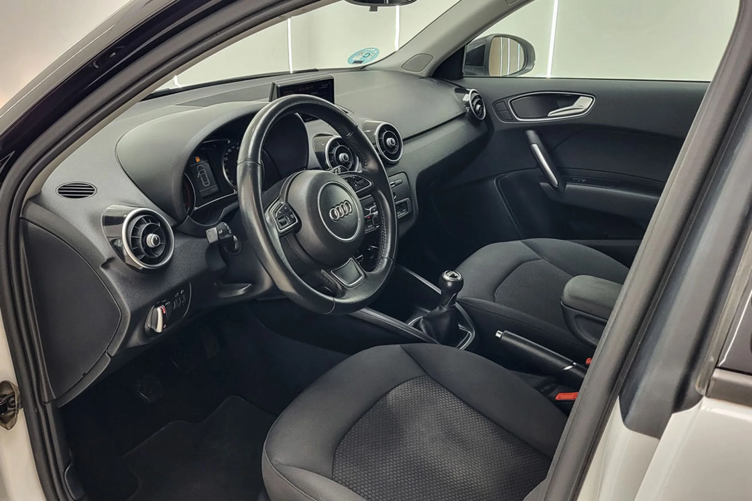 Audi A1 Adrenalin 1.0 TFSI 70kW 95CV Sportback - Foto 6