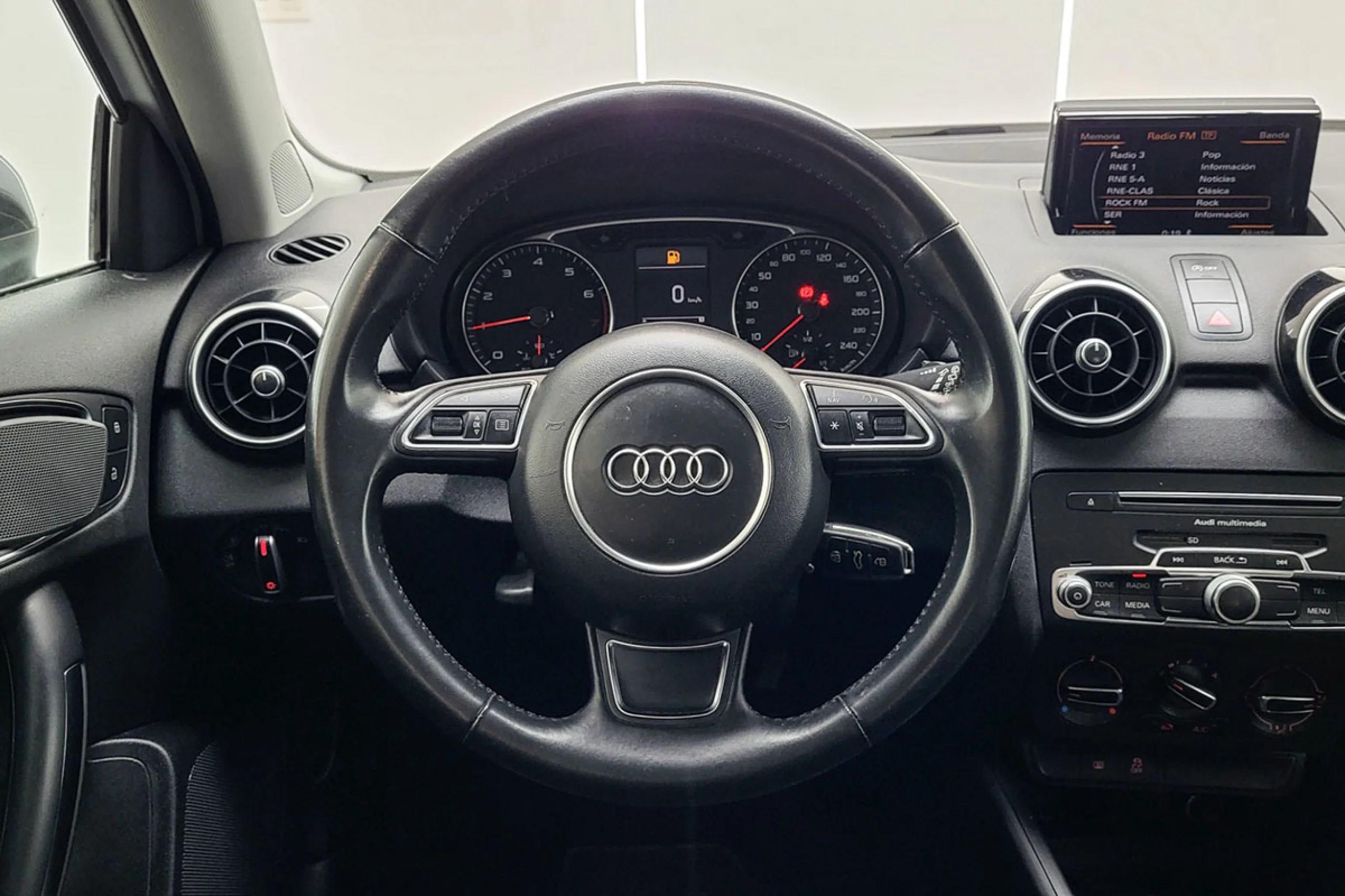 Audi A1 Adrenalin 1.0 TFSI 70kW 95CV Sportback - Foto 16