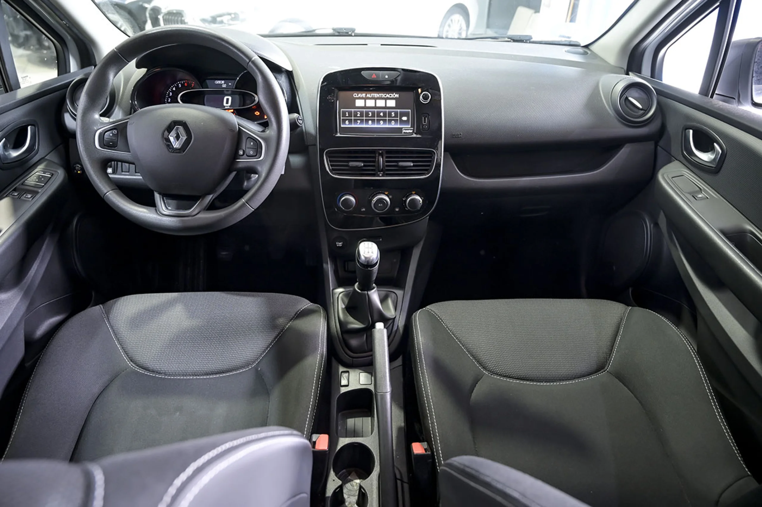 Renault Clio Limited TCe 55kW 75CV 18 - Foto 6