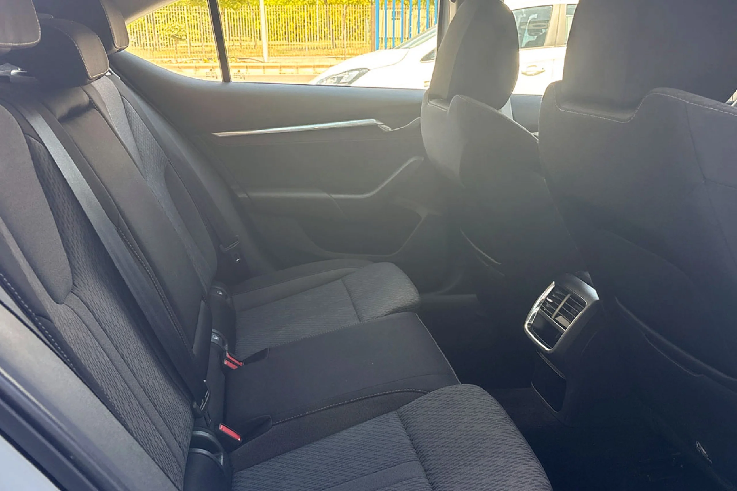 Skoda Octavia 1.5 TSI mHEV 110kW150CV DSG Selection - Foto 13