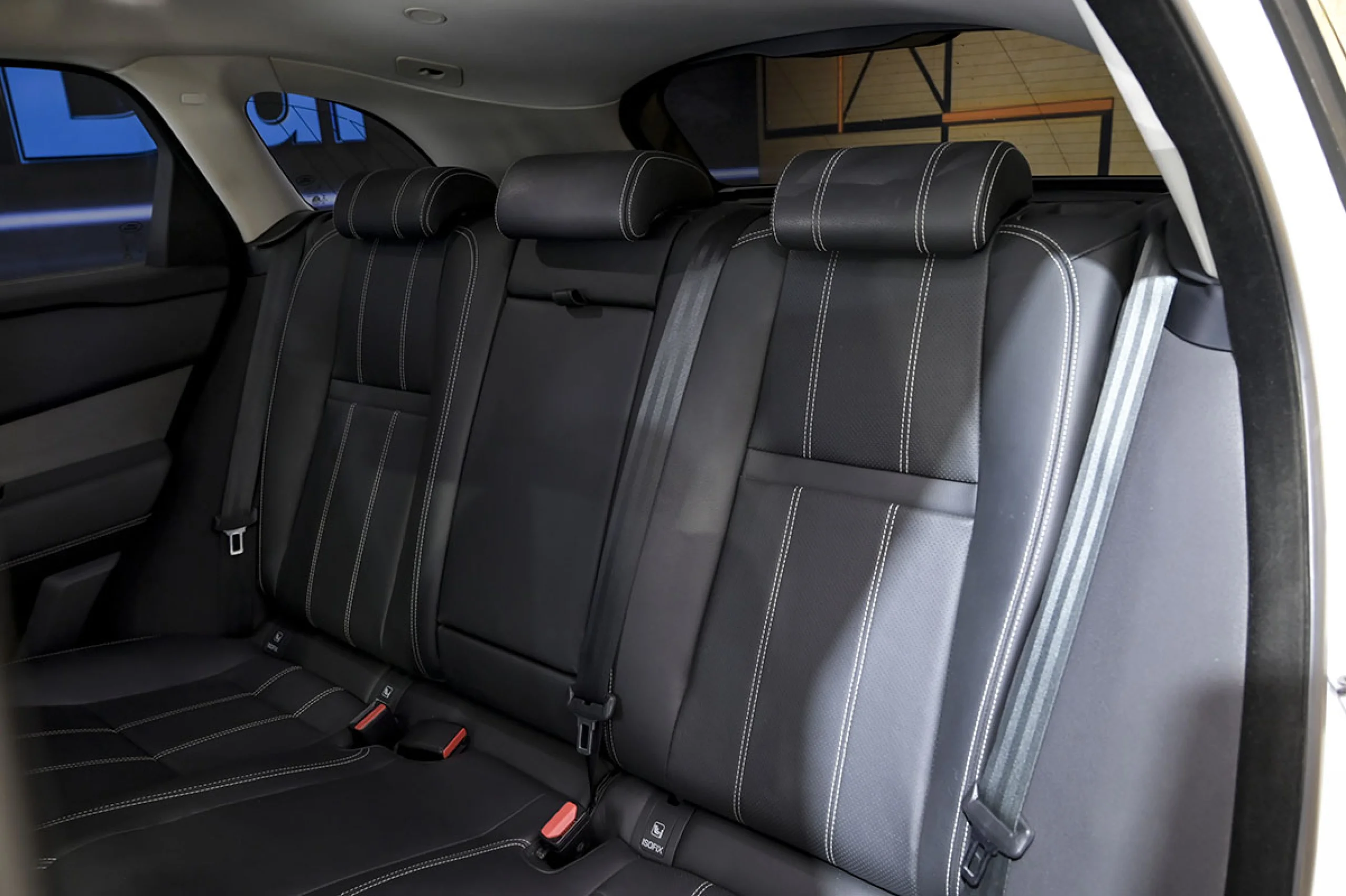 Land Rover Range Rover Velar 2.0D I4 150kW 204CV S 4WD Auto - Foto 17