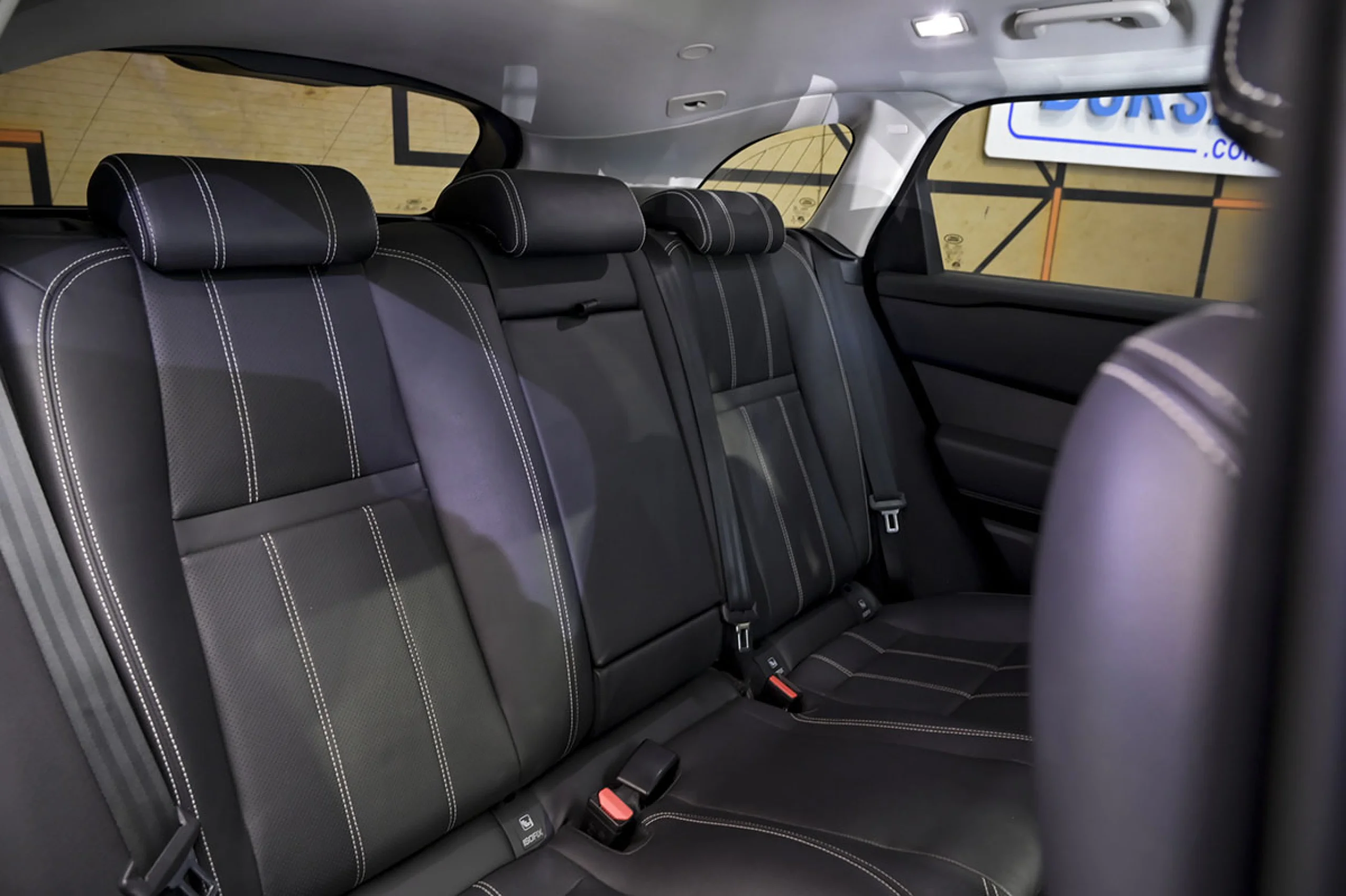 Land Rover Range Rover Velar 2.0D I4 150kW 204CV S 4WD Auto - Foto 18