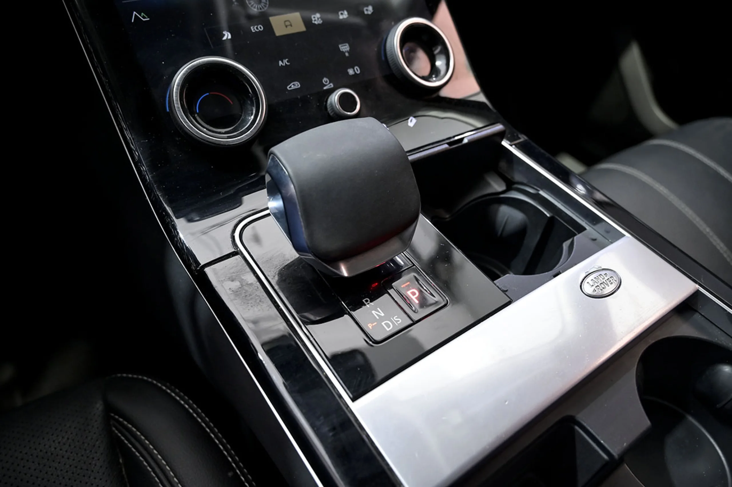 Land Rover Range Rover Velar 2.0D I4 150kW 204CV S 4WD Auto - Foto 36