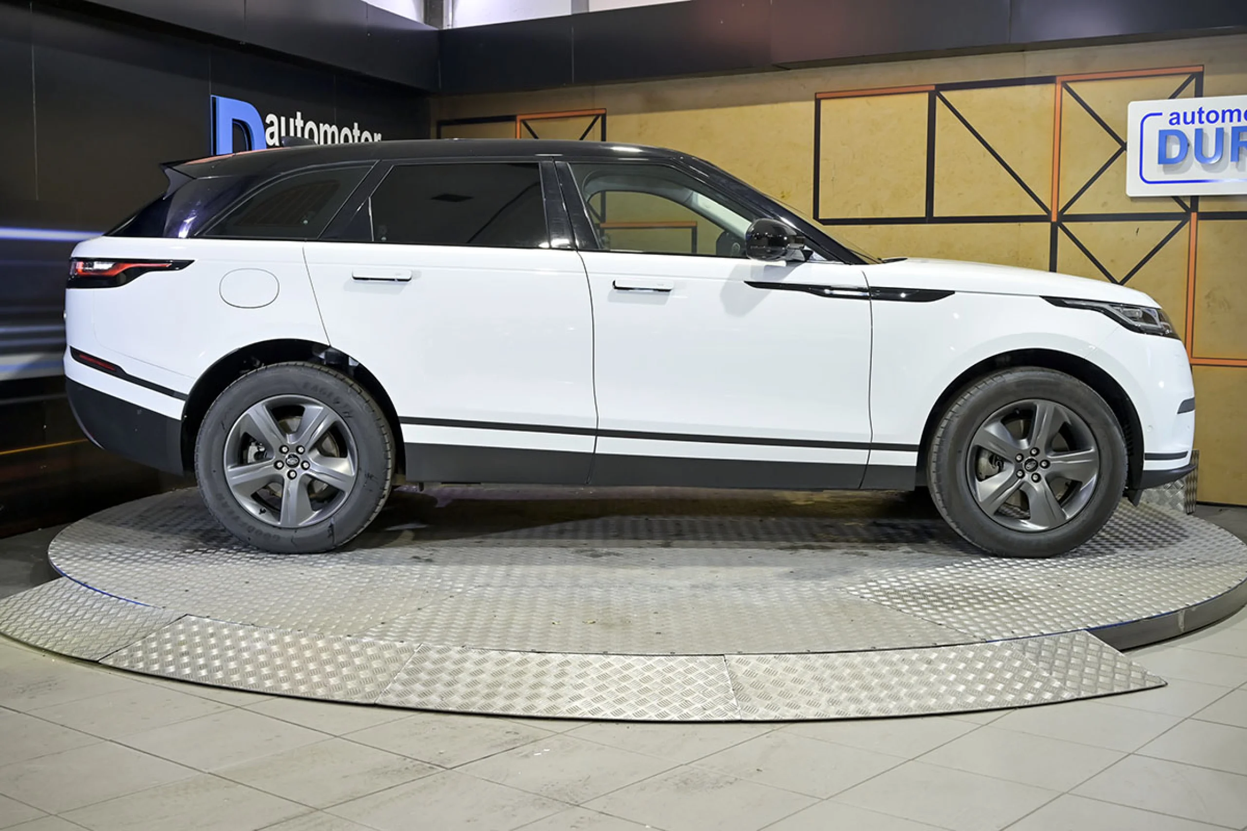 Land Rover Range Rover Velar 2.0D I4 150kW 204CV S 4WD Auto - Foto 43