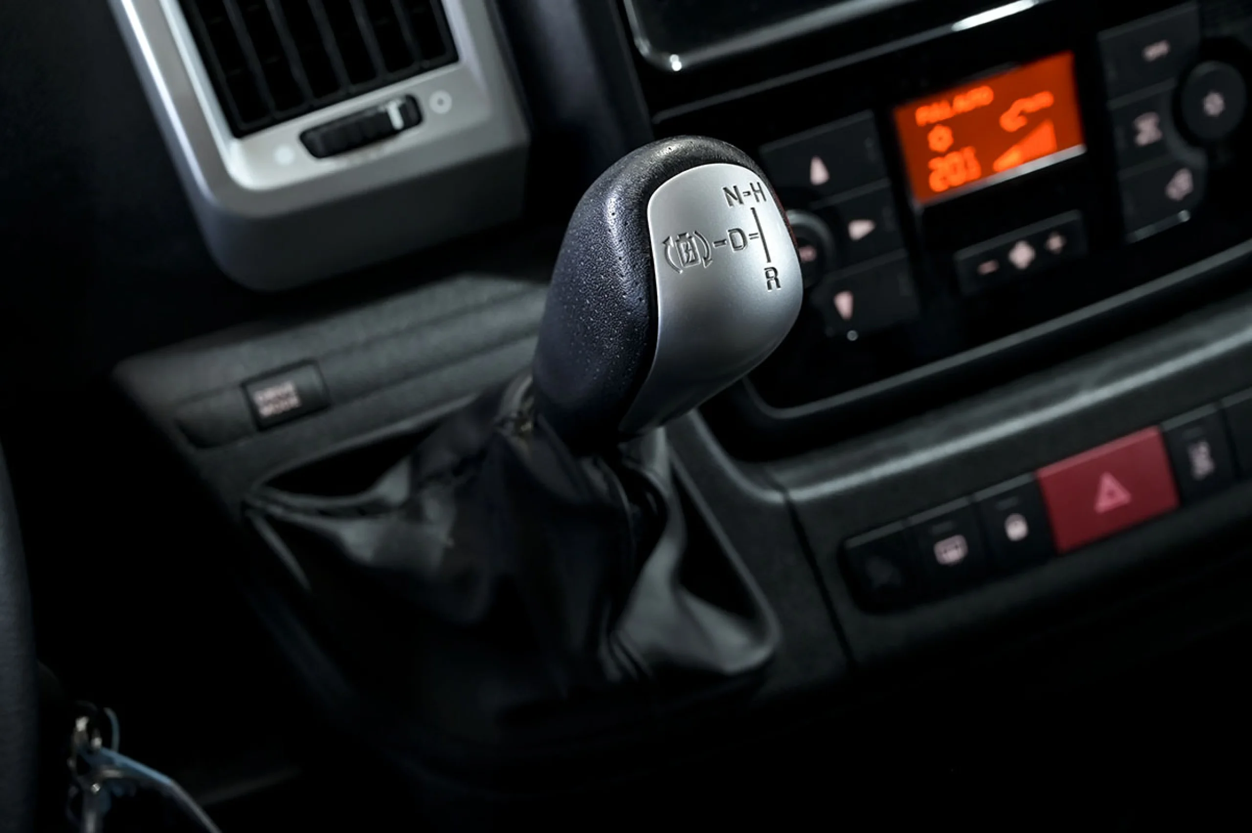 Fiat Ducato e-Ducato eDucato Combi 3.500 L2 H2 47 kW - Foto 31