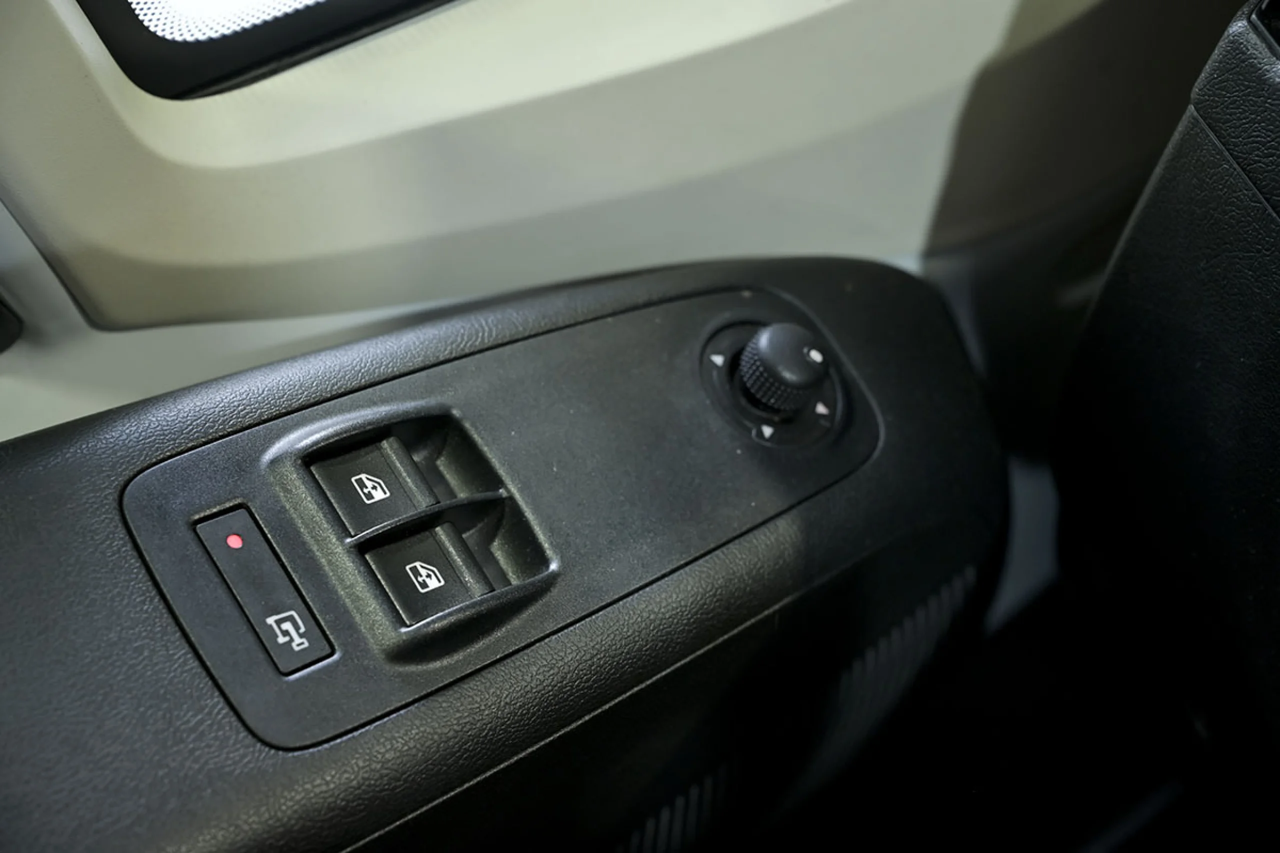 Fiat Ducato e-Ducato eDucato Combi 3.500 L2 H2 47 kW - Foto 20