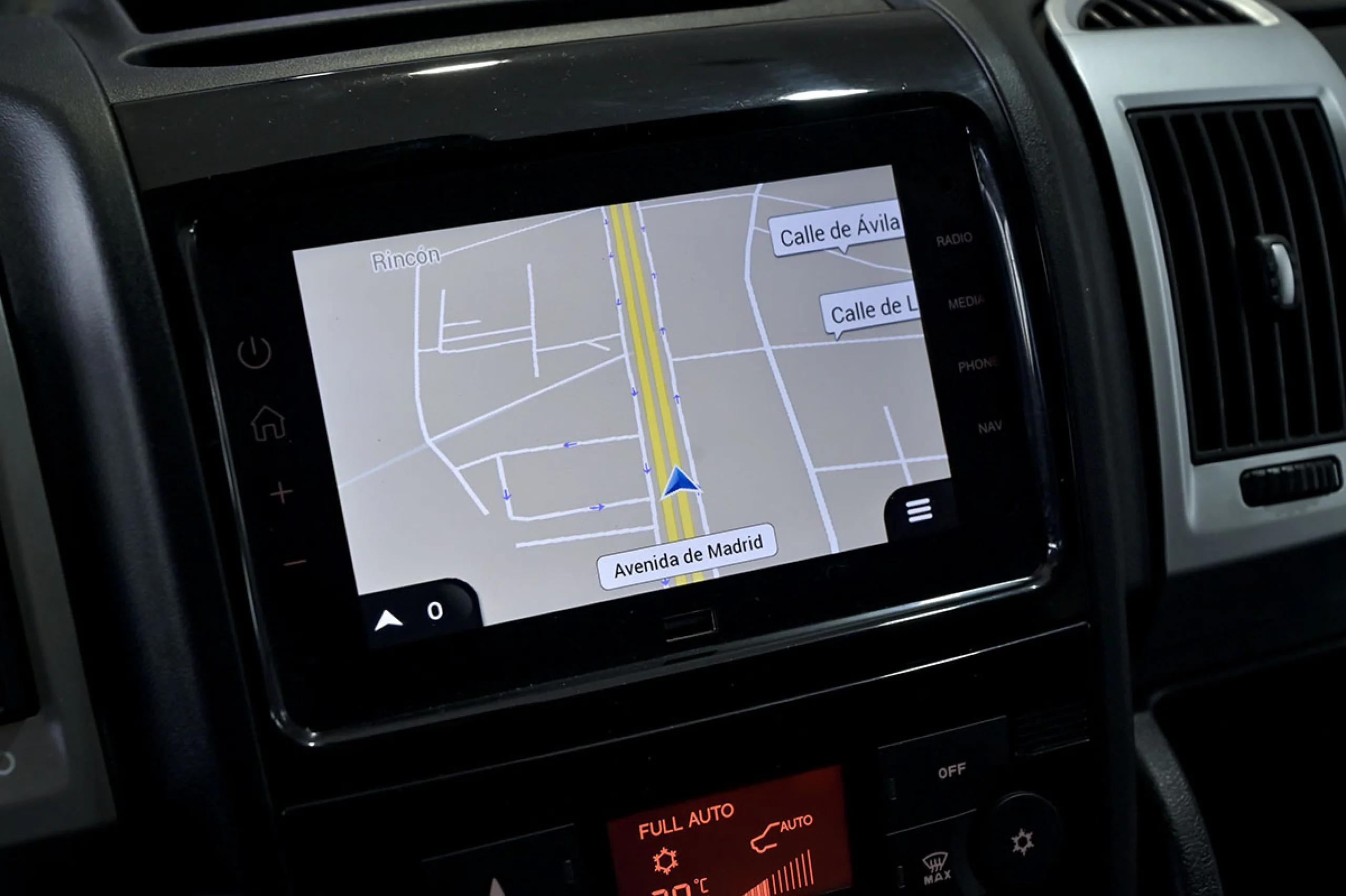 Fiat Ducato e-Ducato eDucato Combi 3.500 L2 H2 47 kW - Foto 8