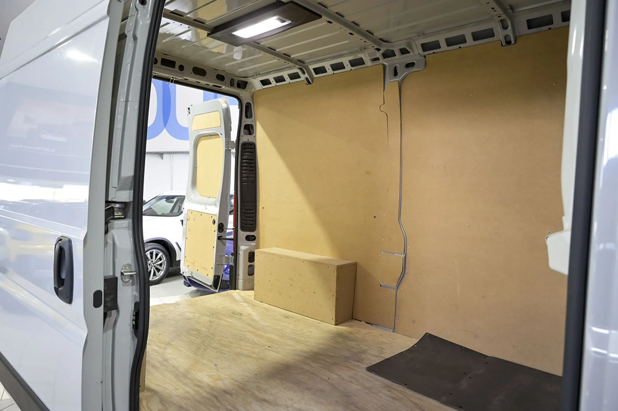 Fiat Ducato e-Ducato eDucato Combi 3.500 L2 H2 47 kW - Foto 37