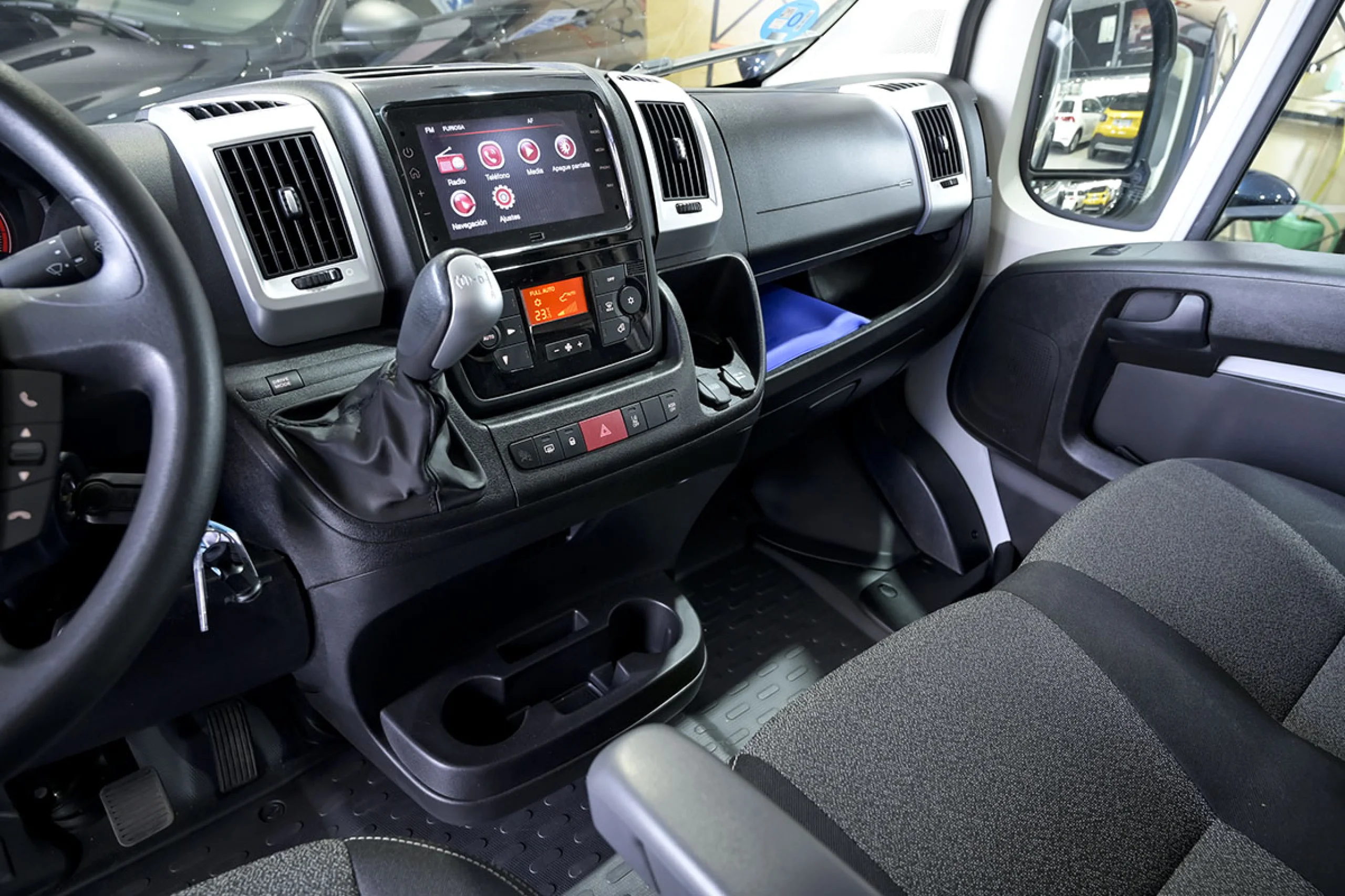 Fiat Ducato e-Ducato eDucato Combi 3.500 L2 H2 47 kW - Foto 25