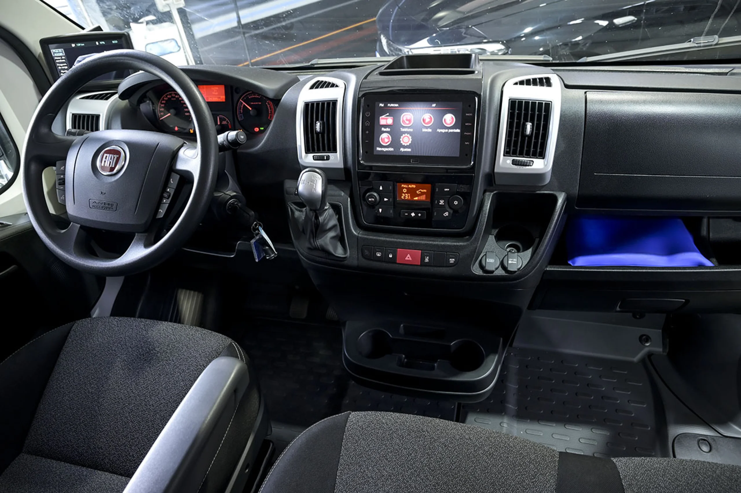 Fiat Ducato e-Ducato eDucato Combi 3.500 L2 H2 47 kW - Foto 6