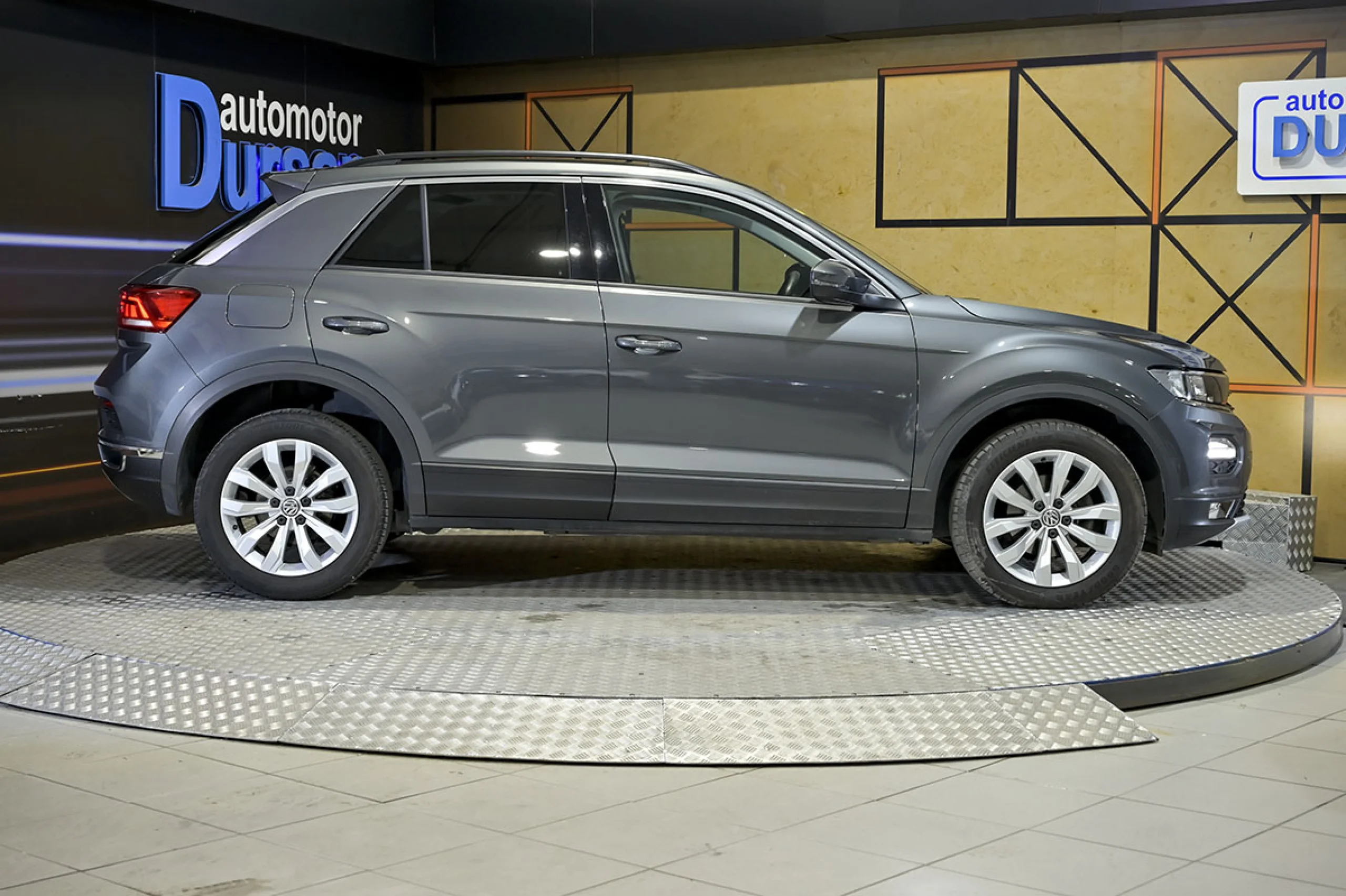 Volkswagen T-Roc Advance 1.0 TSI 85kW 115CV - Foto 19