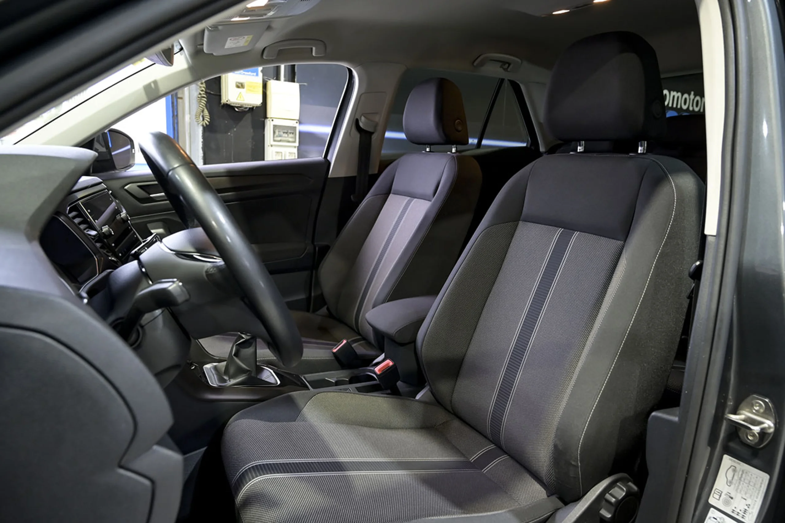 Volkswagen T-Roc Advance 1.0 TSI 85kW 115CV - Foto 22