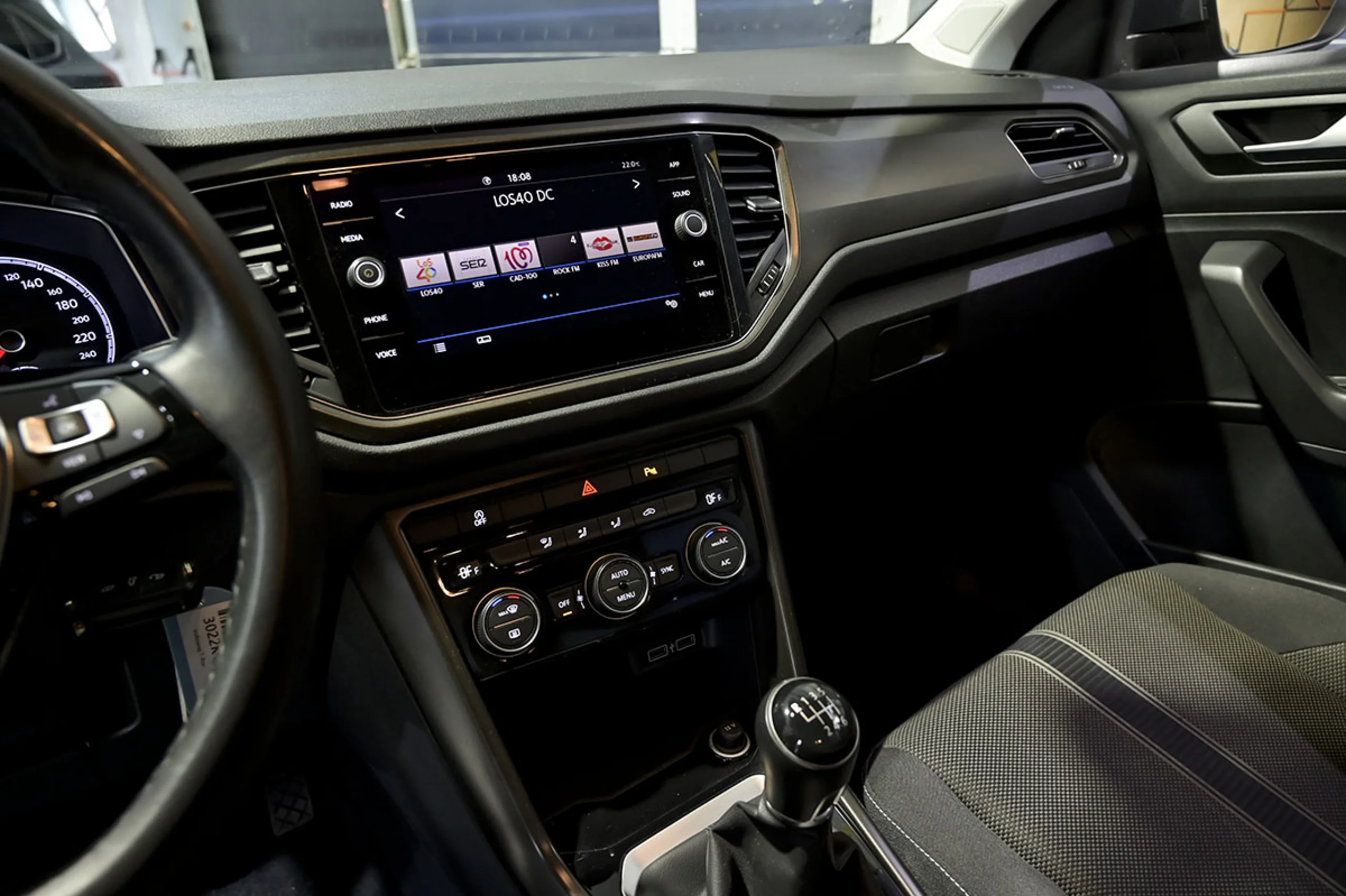 Volkswagen T-Roc Advance 1.0 TSI 85kW 115CV - Foto 25