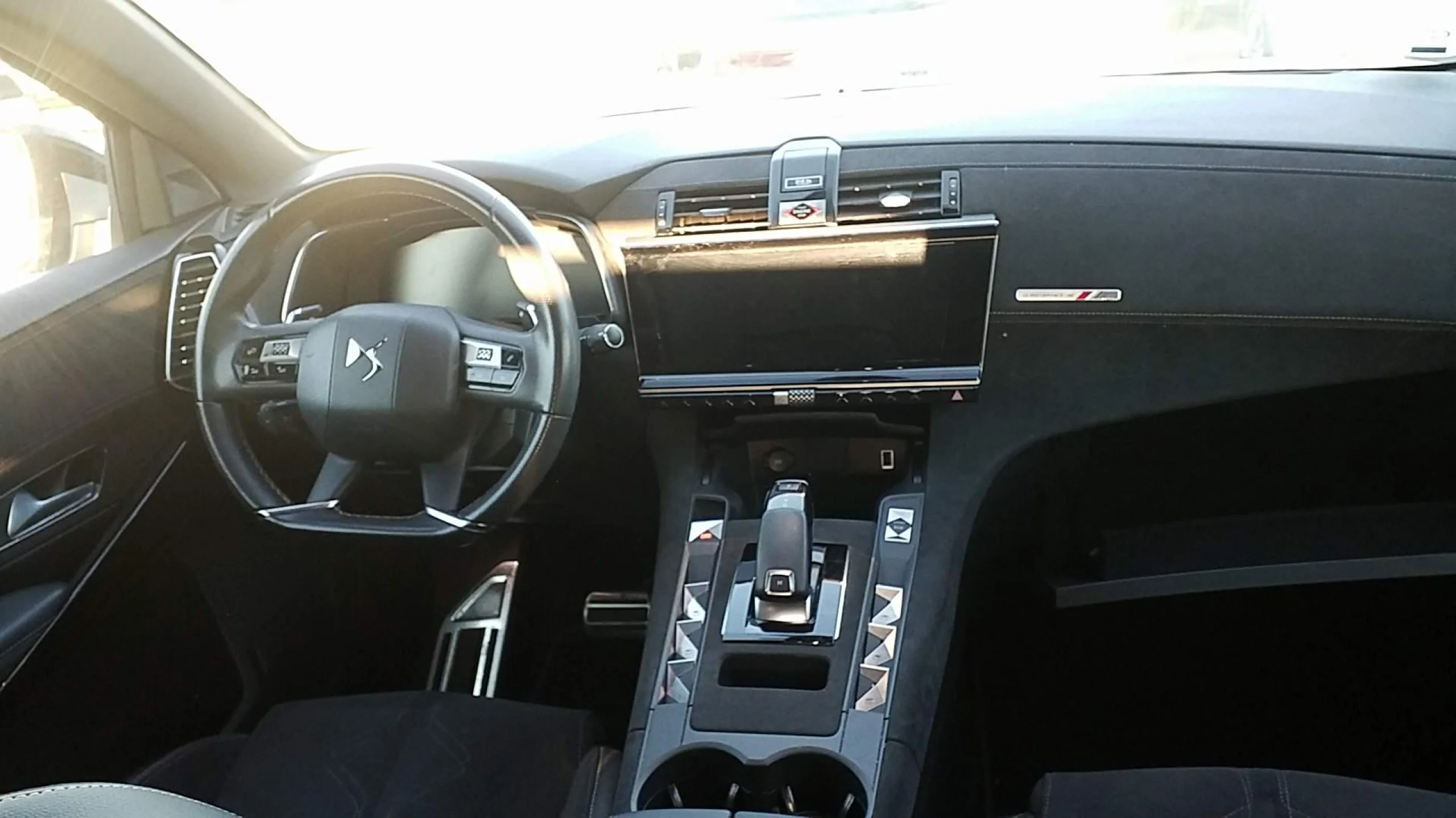 DS DS7 Crossback DS 7 CROSSBACK BlueHDi DE 96kW (130CV) AT. PERF.LINE - Foto 8