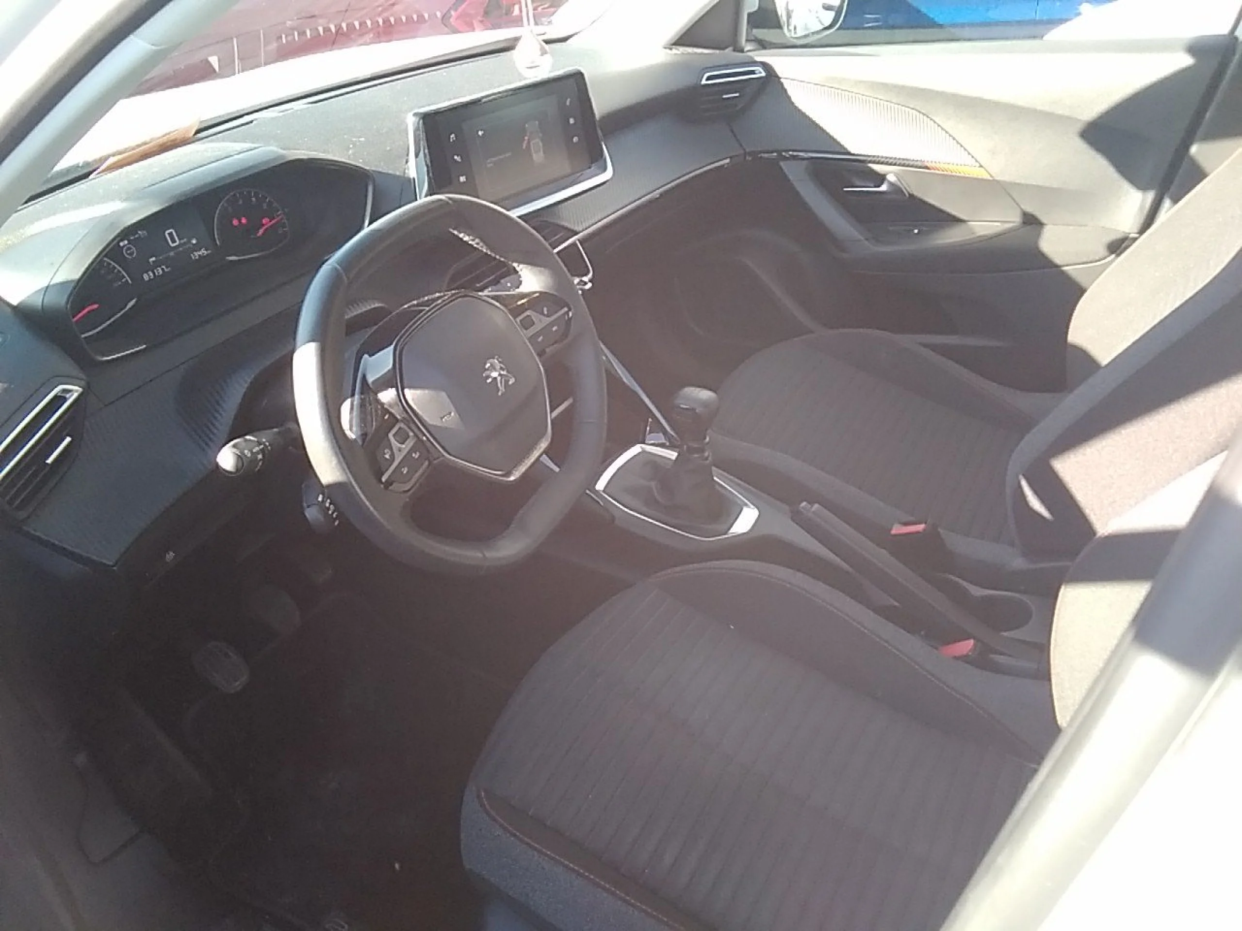 Peugeot 2008 Active BlueHDI 81kW (110CV) - Foto 7