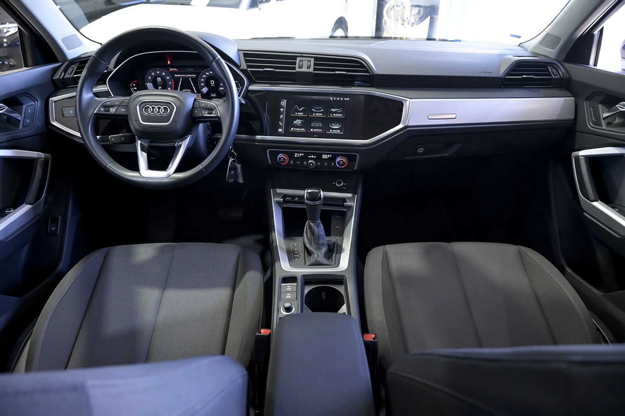 Audi Q3 SPORTBACK 35 TFSI 110kW 150CV S tronic Advanced - Foto 8