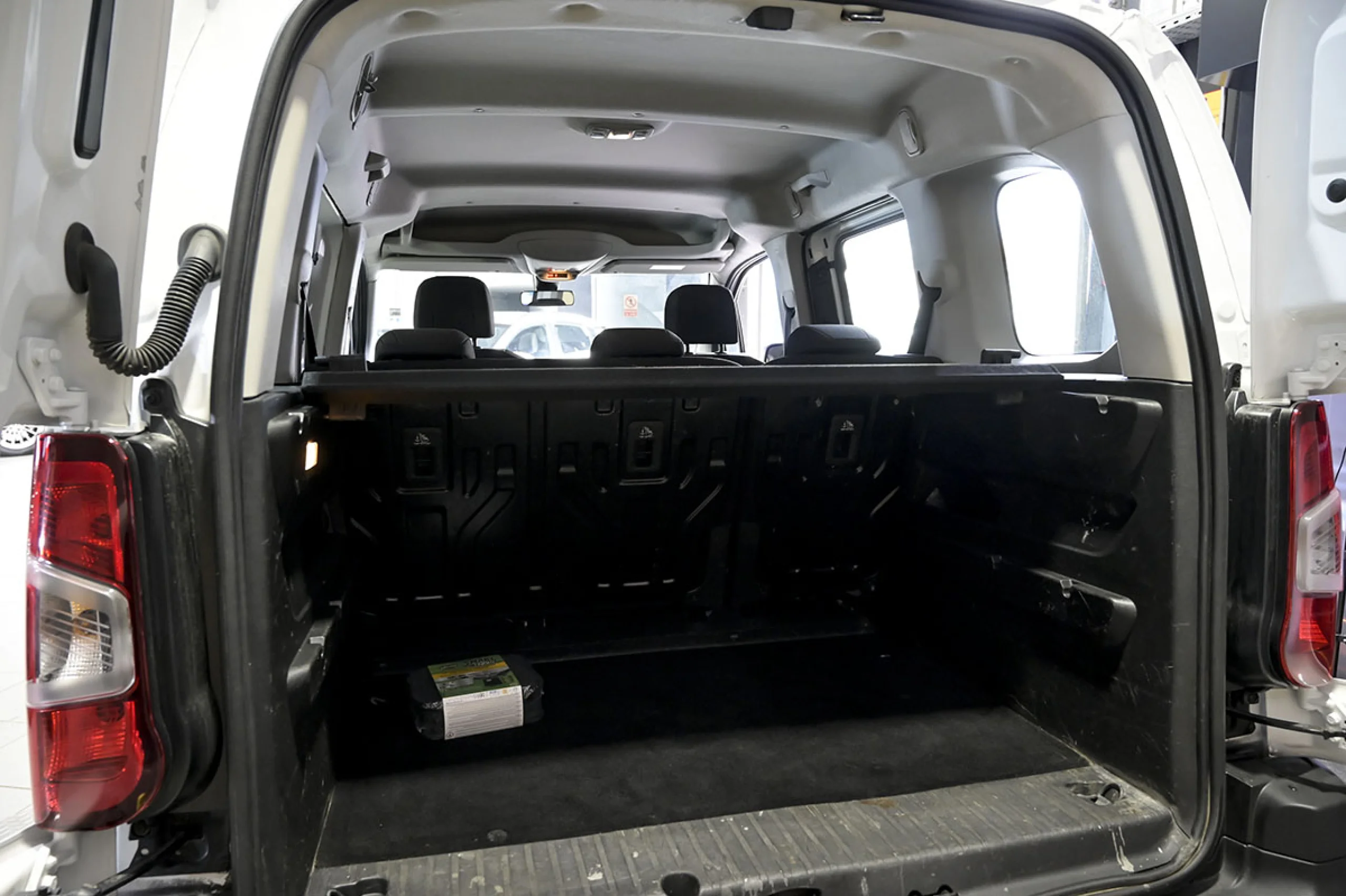 Peugeot Rifter Active Standard BlueHDi 73kW - Foto 13