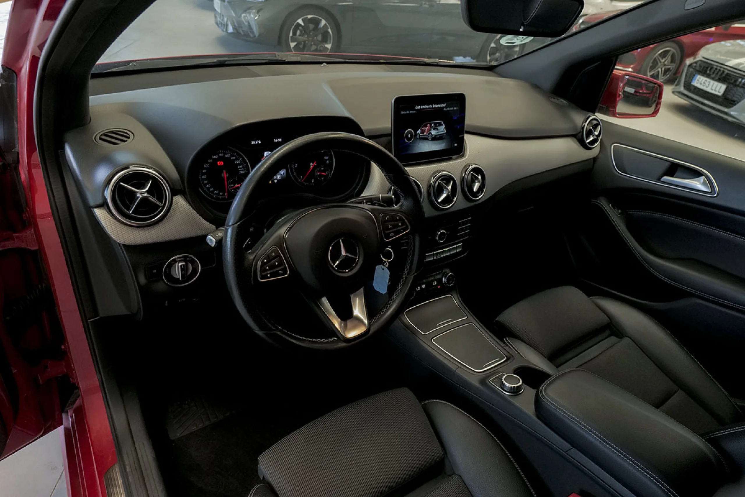 Mercedes-Benz B 180 MERCEDES-BENZ Clase B B 180 d - Foto 4