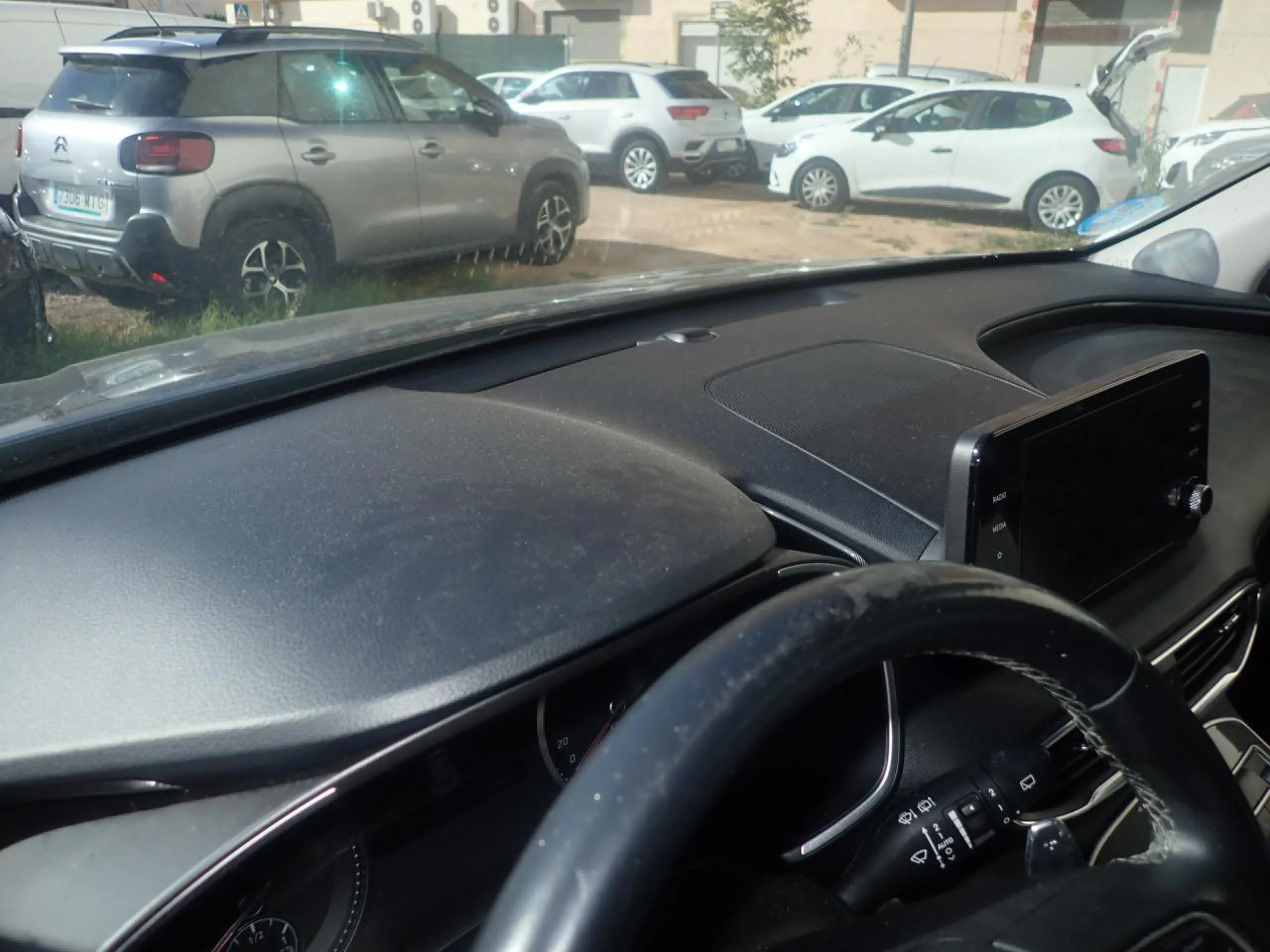 Hyundai Santa Fe 1.6 TGDi HEV Klass Auto 4x2 - Foto 8