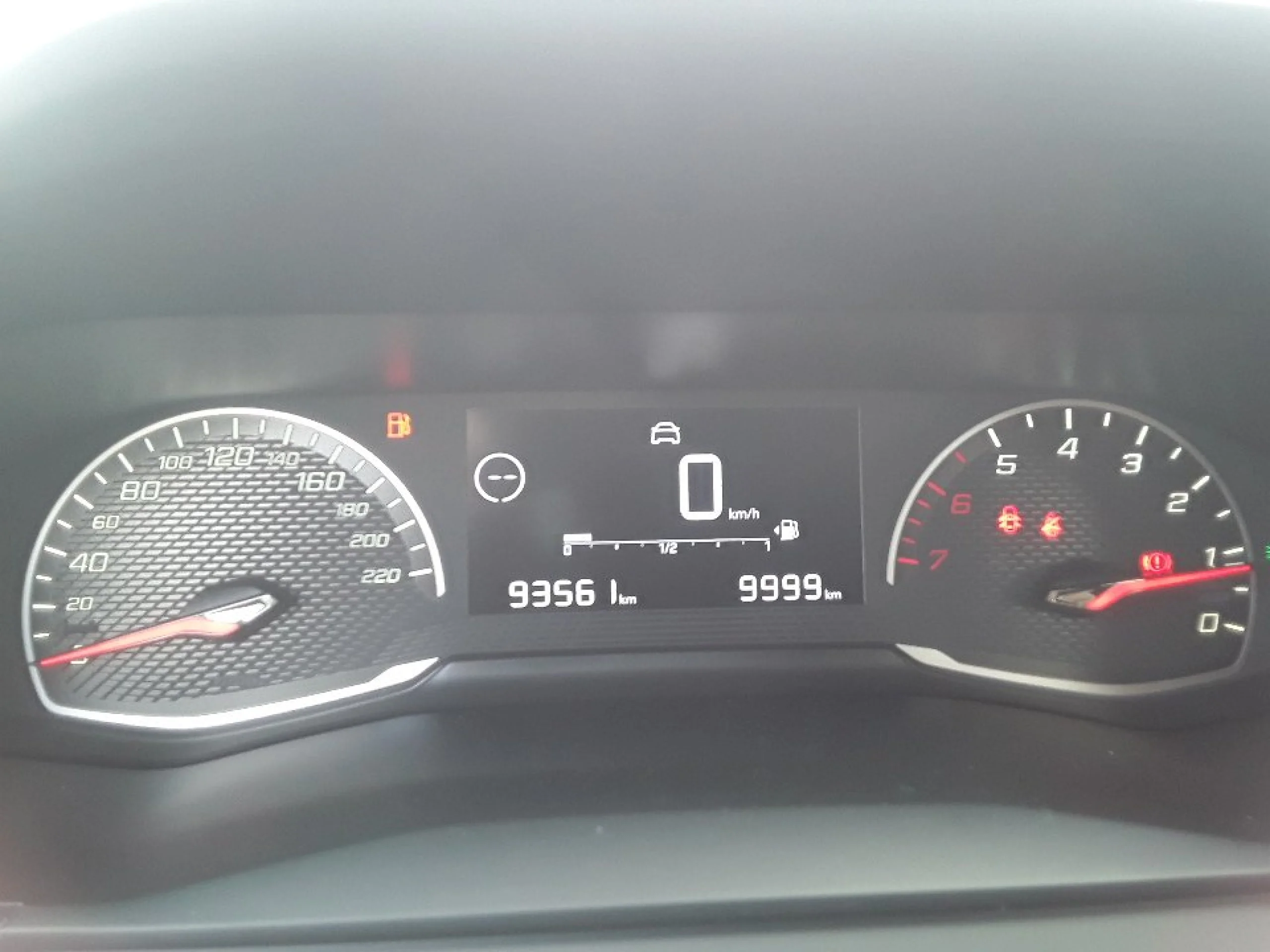 Peugeot 208 BlueHDi 73kW (100CV) Active - Foto 8