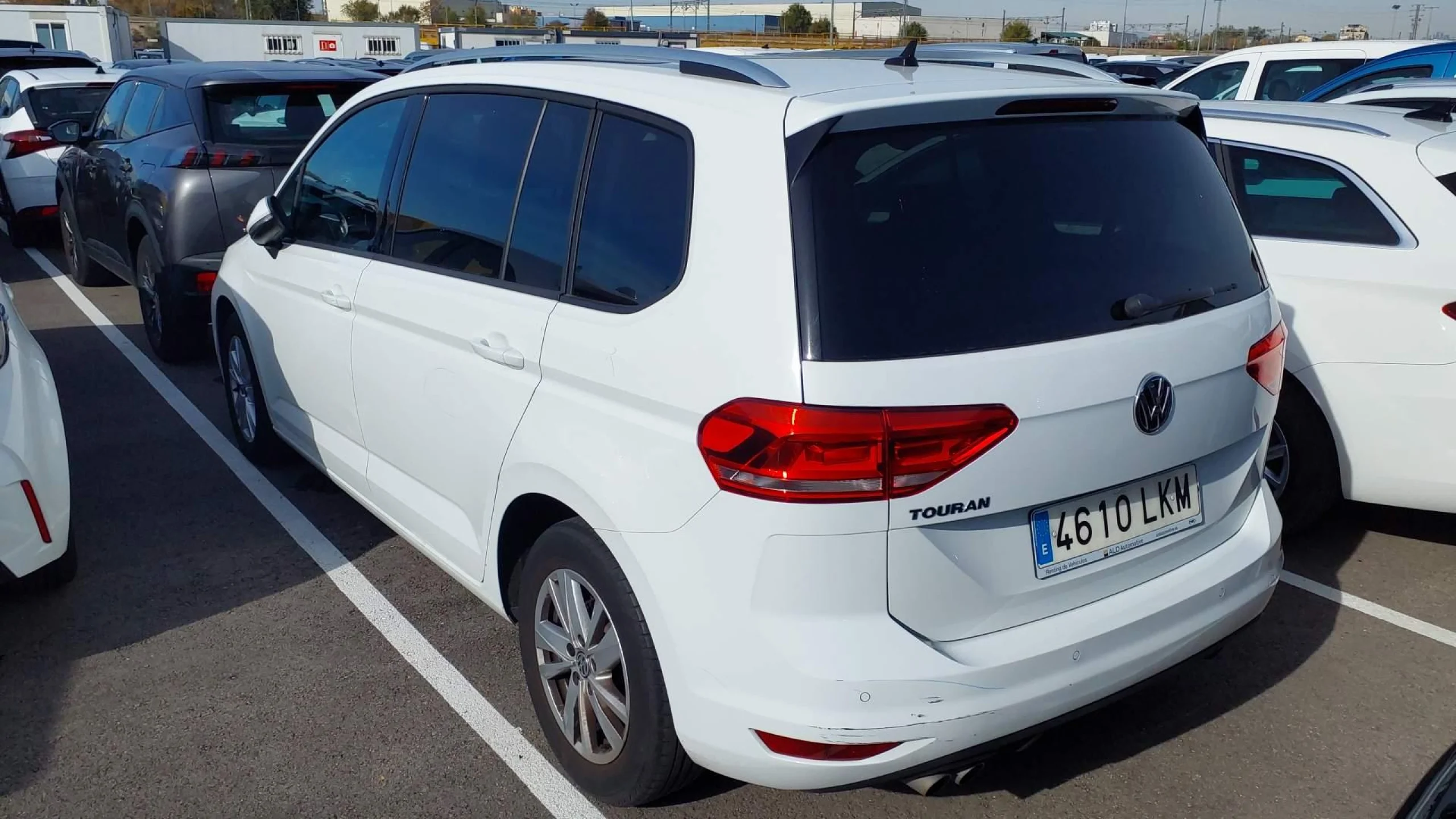 Volkswagen Touran Advance 2.0 TDI 110kW (150CV) - Foto 2