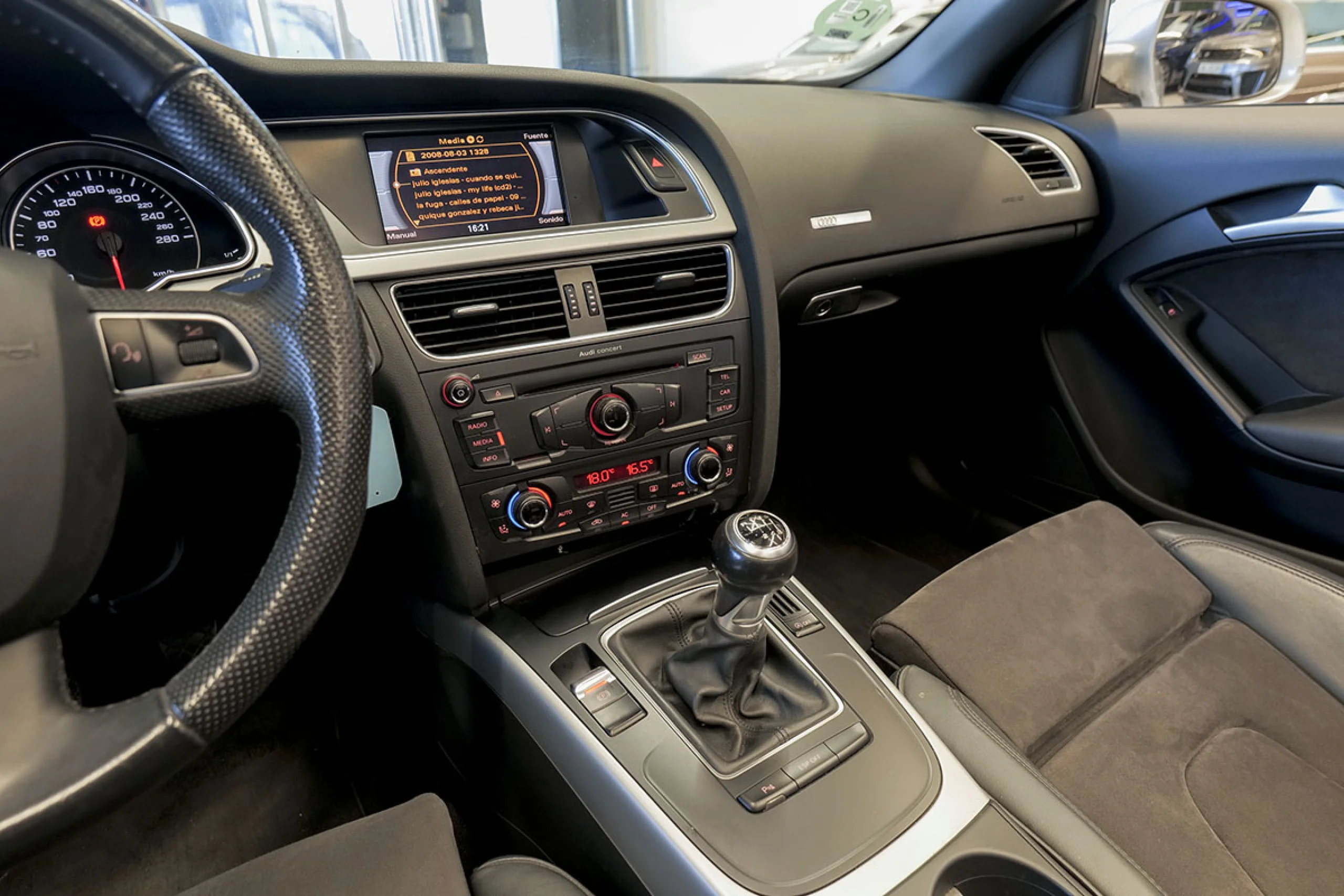 Audi A5 Cabrio 2.0 TFSI 211cv - Foto 28