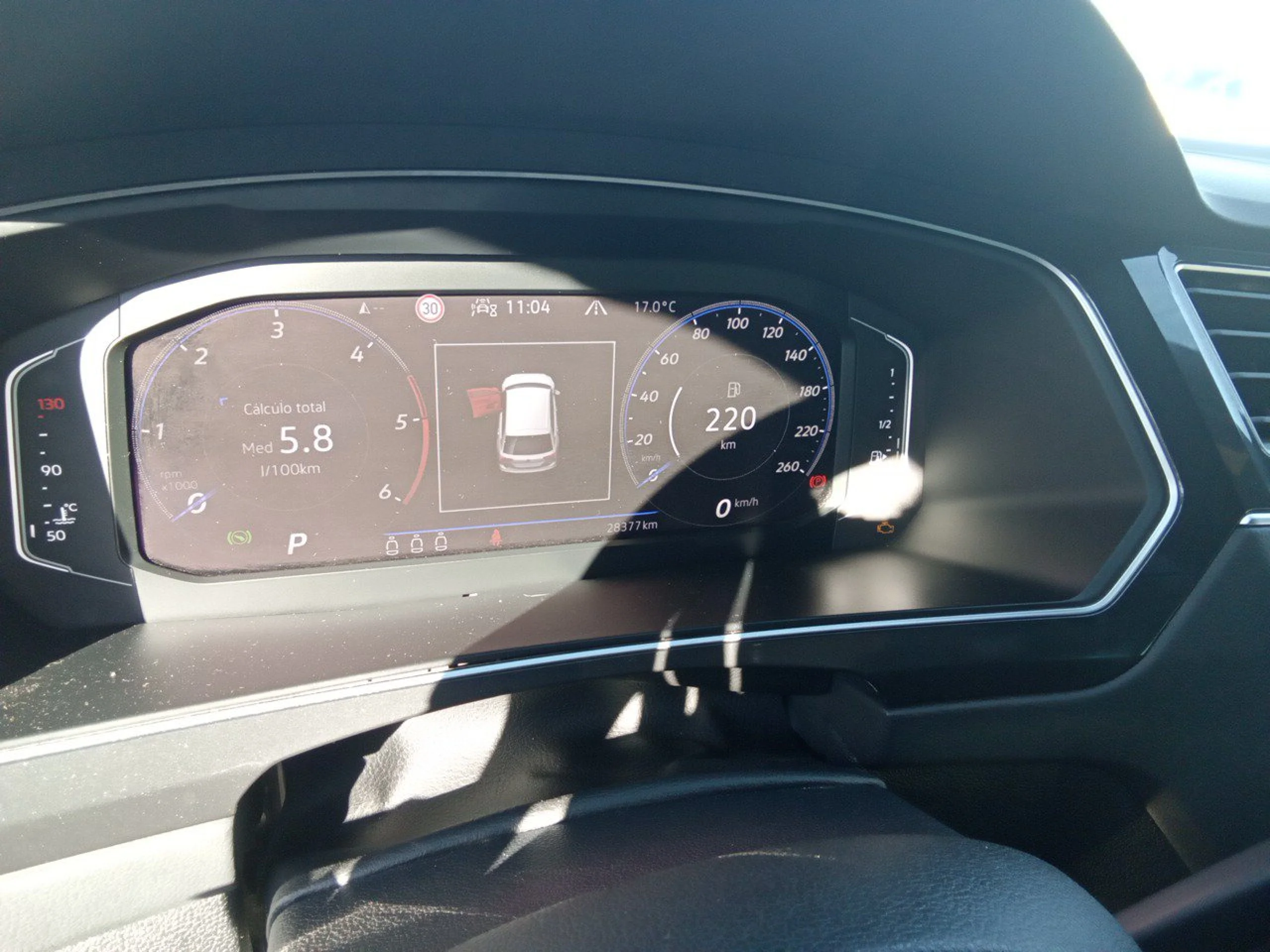 Volkswagen Tiguan R-Line 2.0 TDI 110kW (150CV) DSG - Foto 8