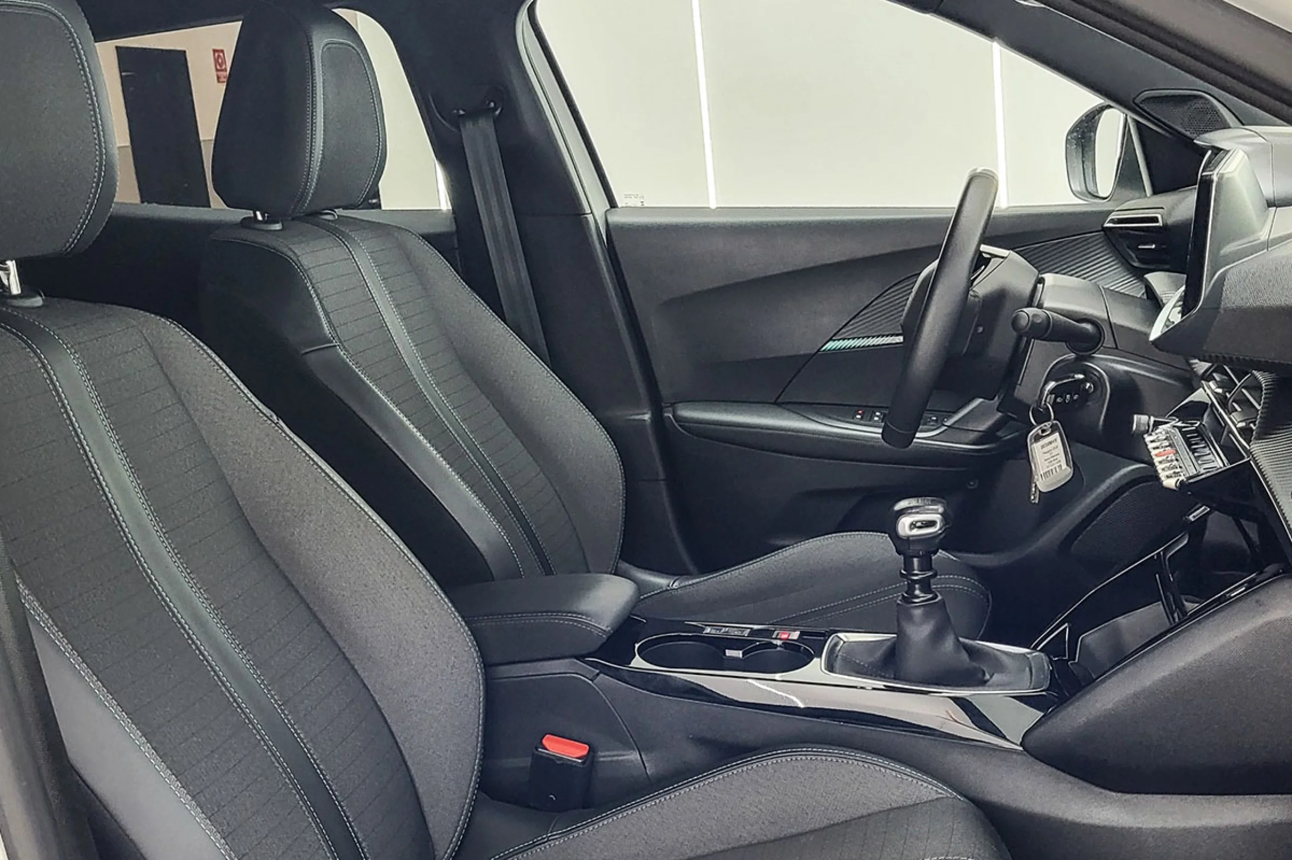 Peugeot 2008 Allure Pack Puretech 100 SS 6 Vel. MAN - Foto 17