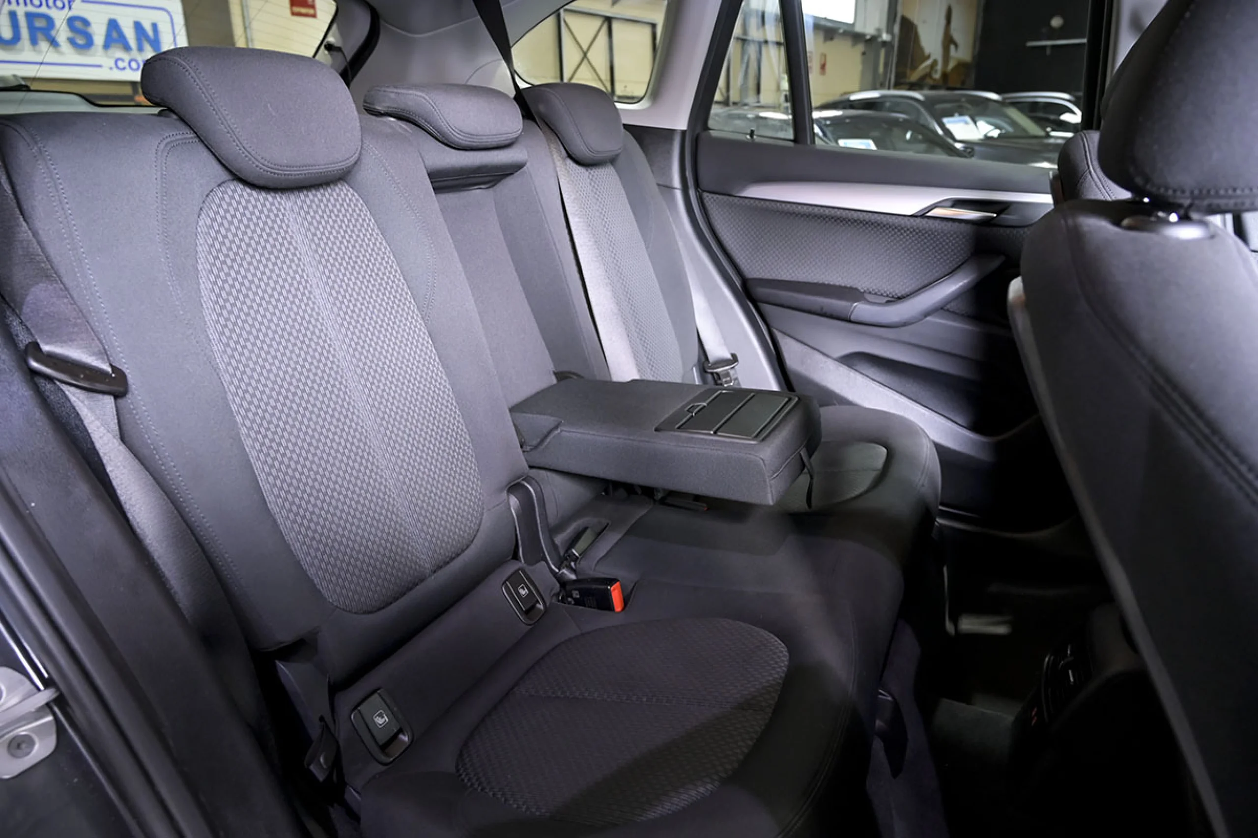 BMW X1 sDrive18d - Foto 18