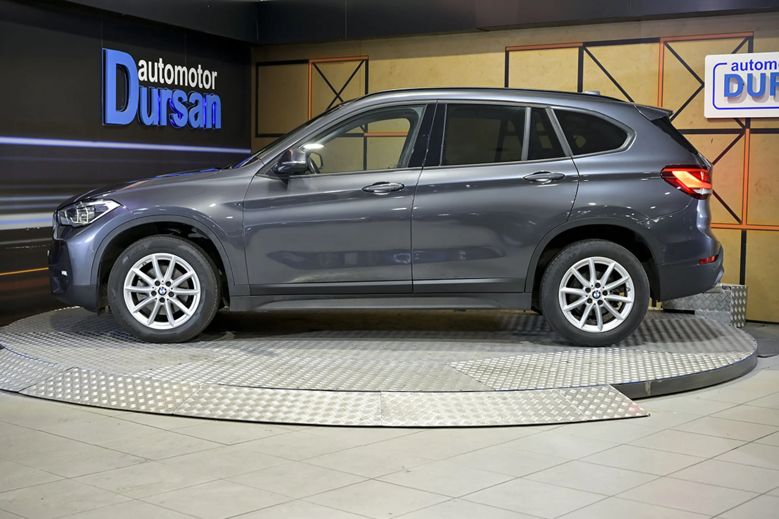 BMW X1 sDrive18d - Foto 20