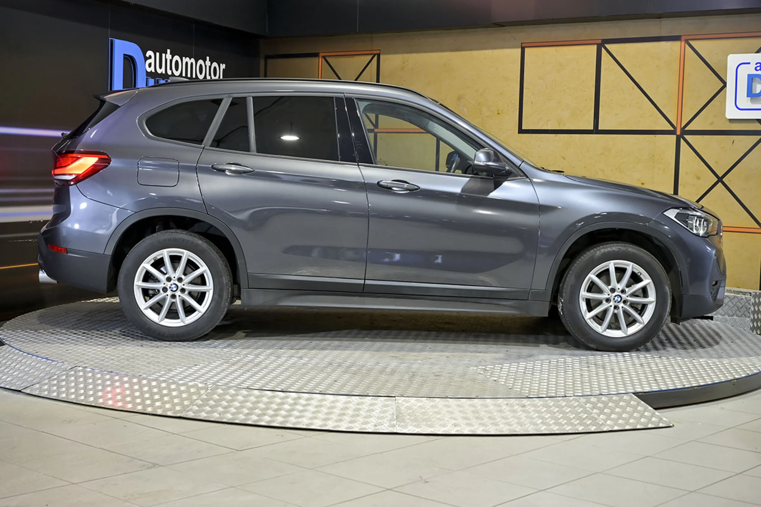 BMW X1 sDrive18d - Foto 21