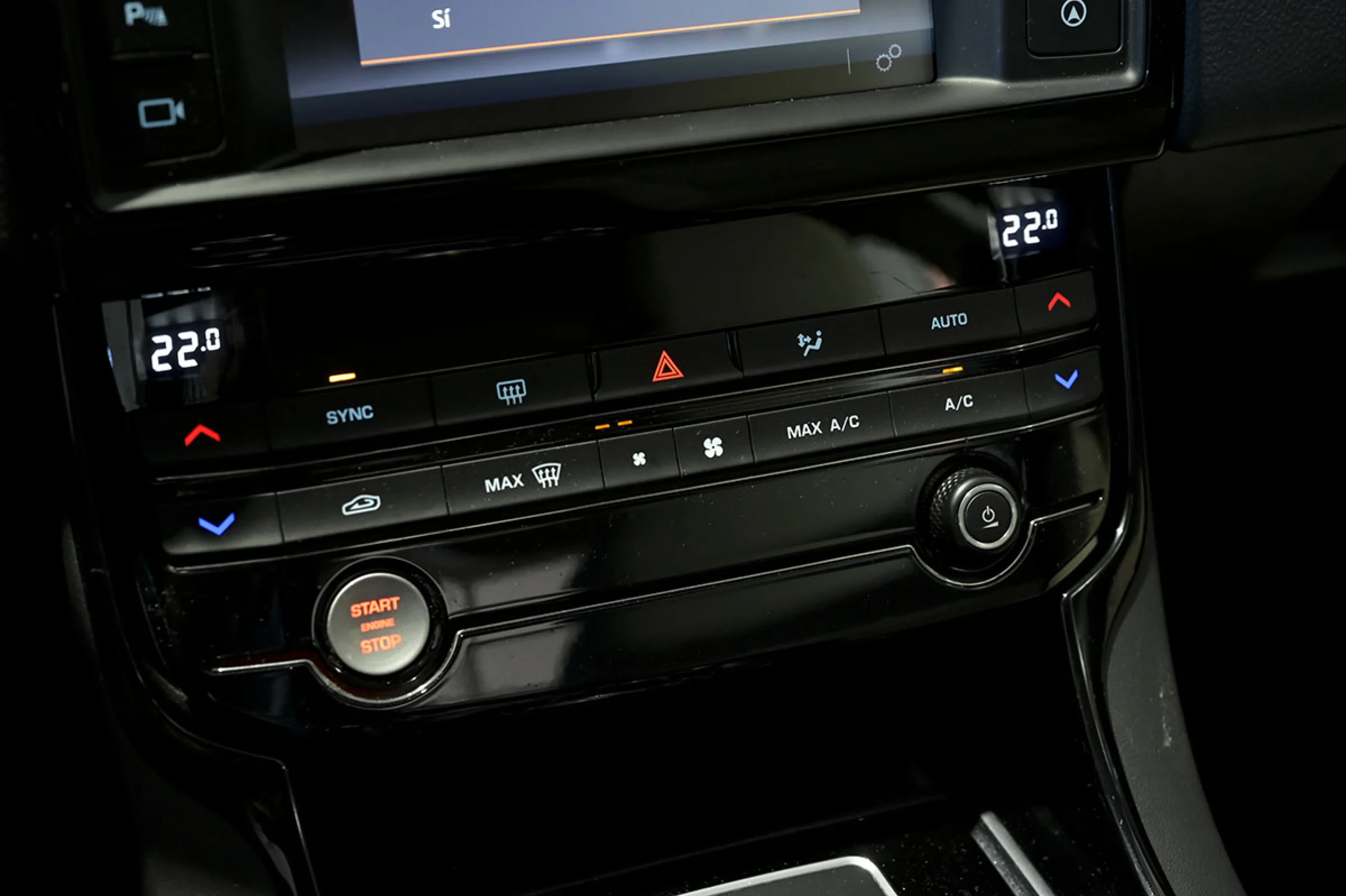 Jaguar XE 2.0 AJ200D Diesel RWD 180cv XEPure - Foto 32