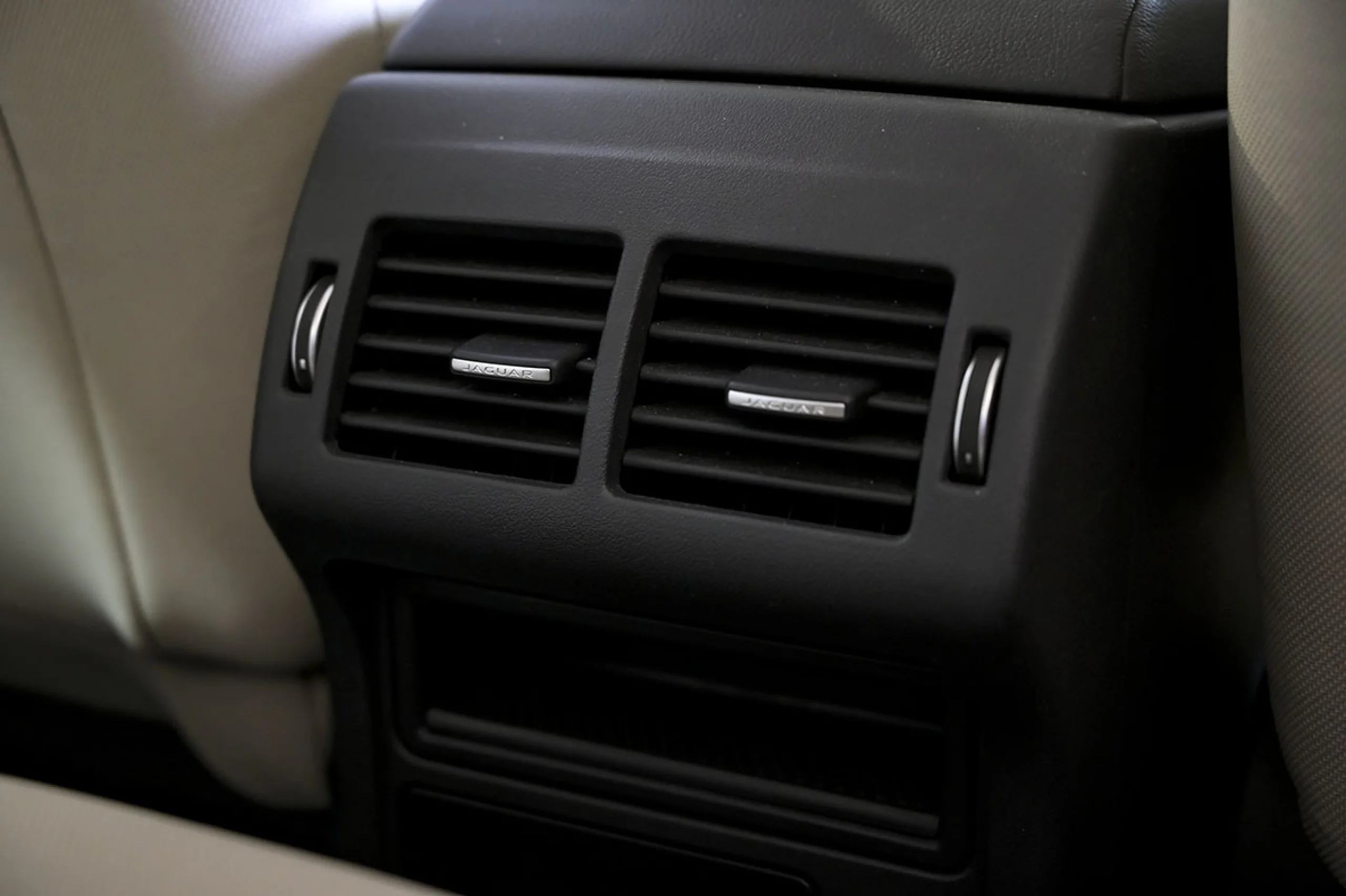 Jaguar XE 2.0 AJ200D Diesel RWD 180cv XEPure - Foto 37