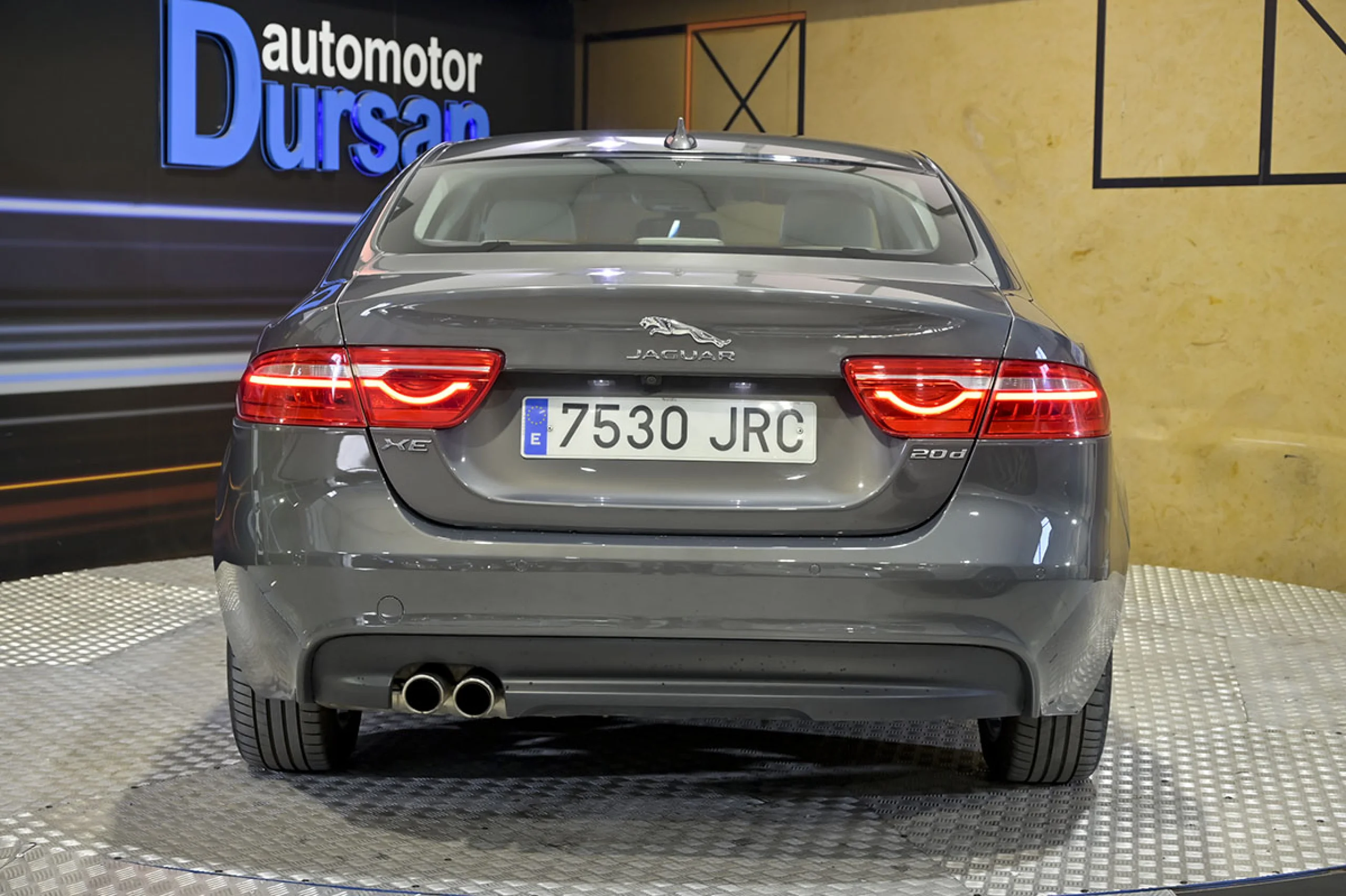 Jaguar XE 2.0 AJ200D Diesel RWD 180cv XEPure - Foto 12