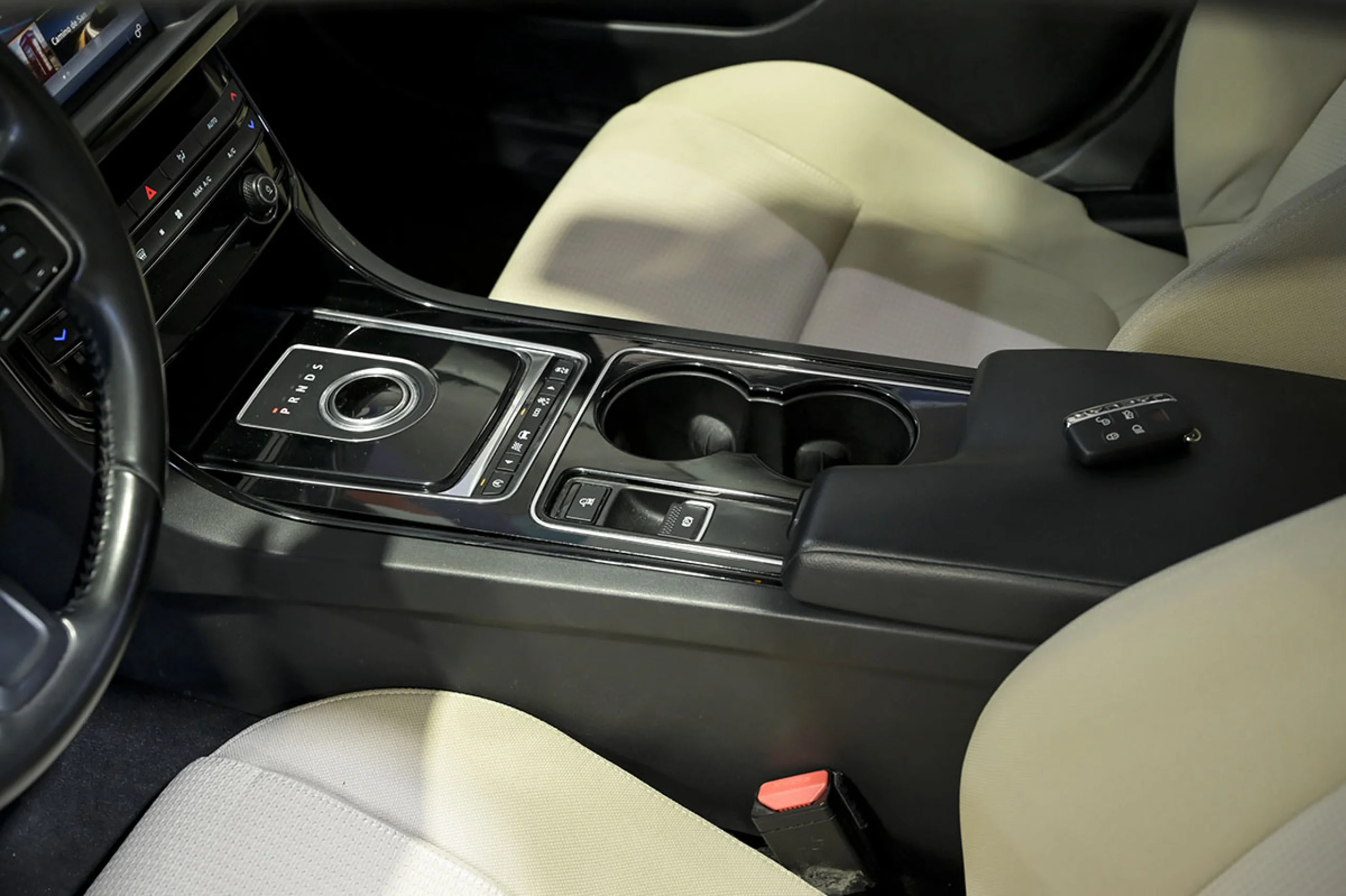 Jaguar XE 2.0 AJ200D Diesel RWD 180cv XEPure - Foto 31