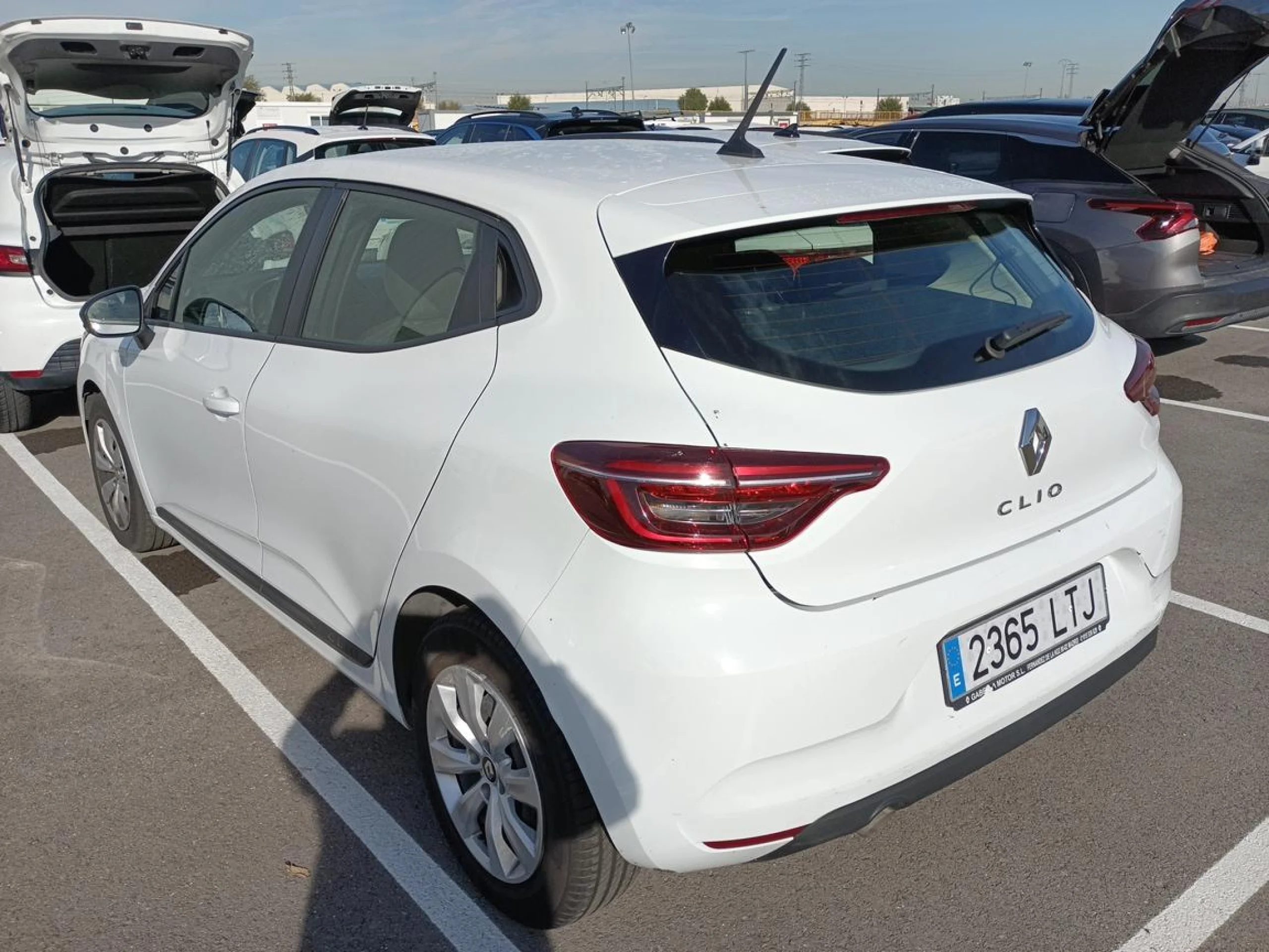 Renault Clio Business SCe 49 kW (67CV) - Foto 2