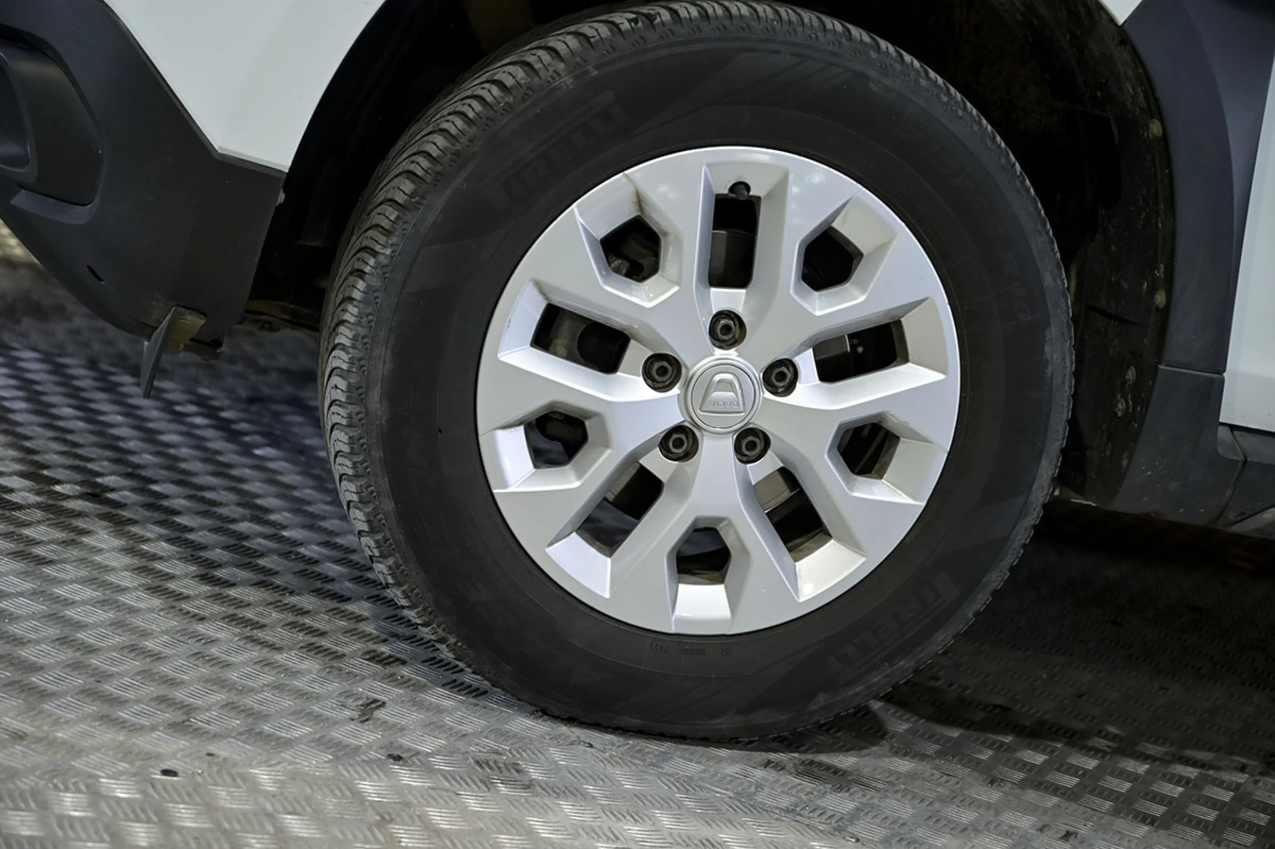 Dacia Duster Comfort Blue dCi 85kW 115CV 4X4 - Foto 14