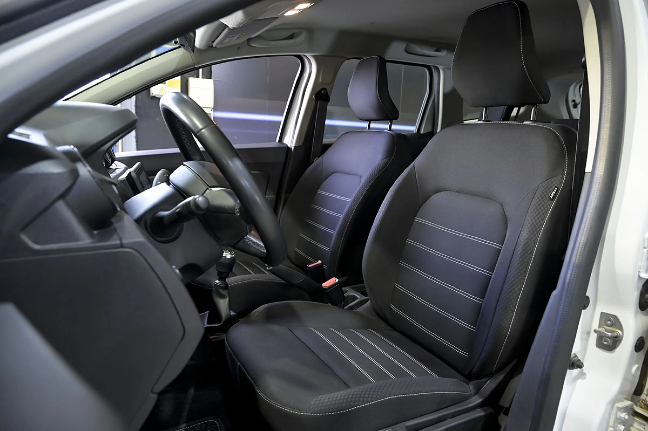 Dacia Duster Comfort Blue dCi 85kW 115CV 4X4 - Foto 23