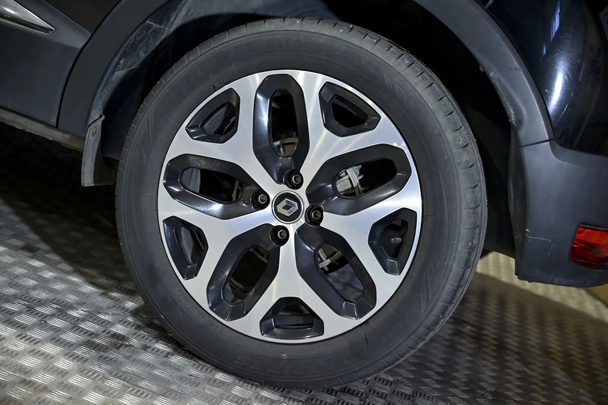 Renault Captur Zen TCe 66kW 90CV 18 - Foto 14