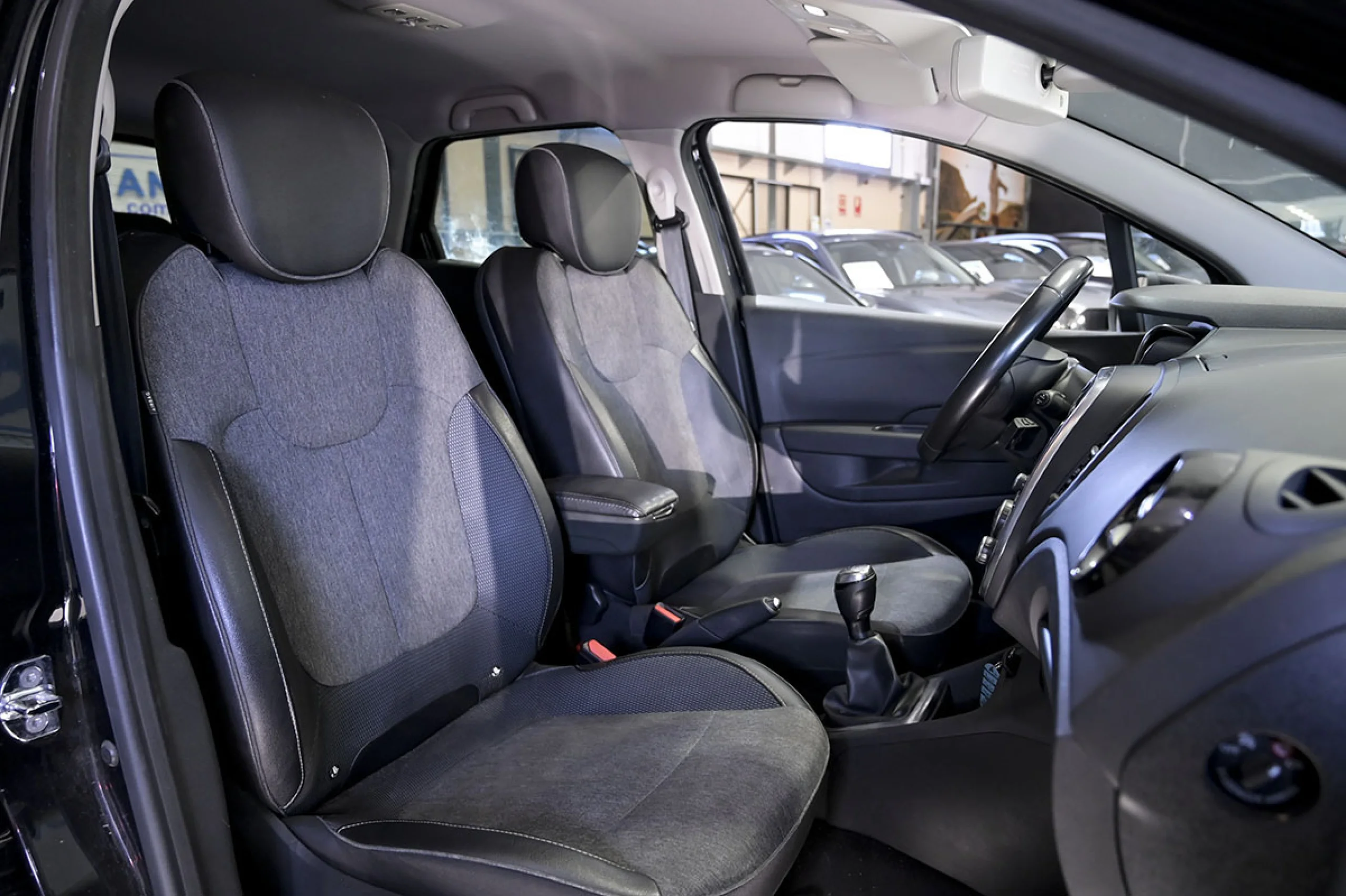 Renault Captur Zen TCe 66kW 90CV 18 - Foto 28