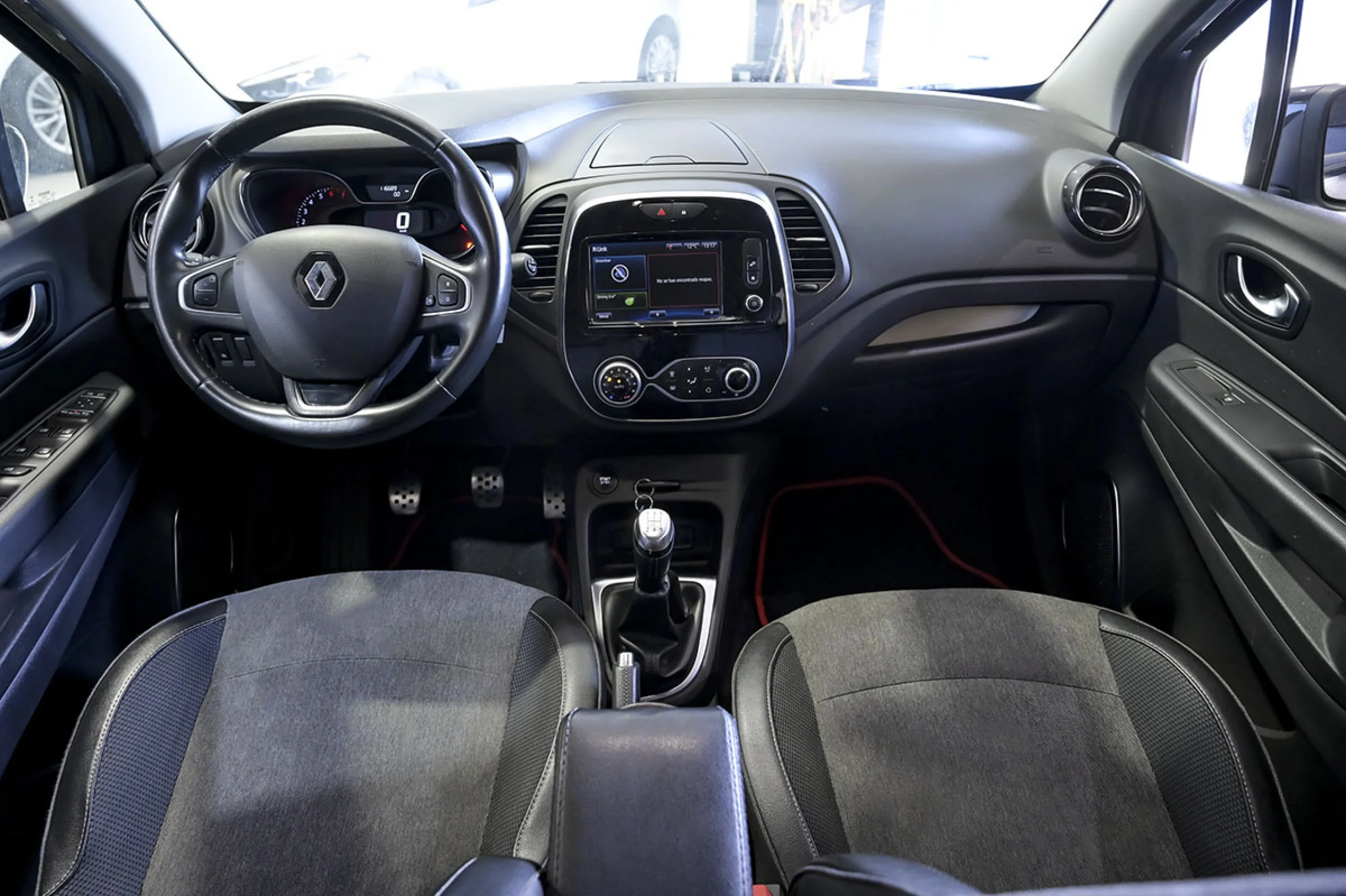 Renault Captur Zen TCe 66kW 90CV 18 - Foto 8