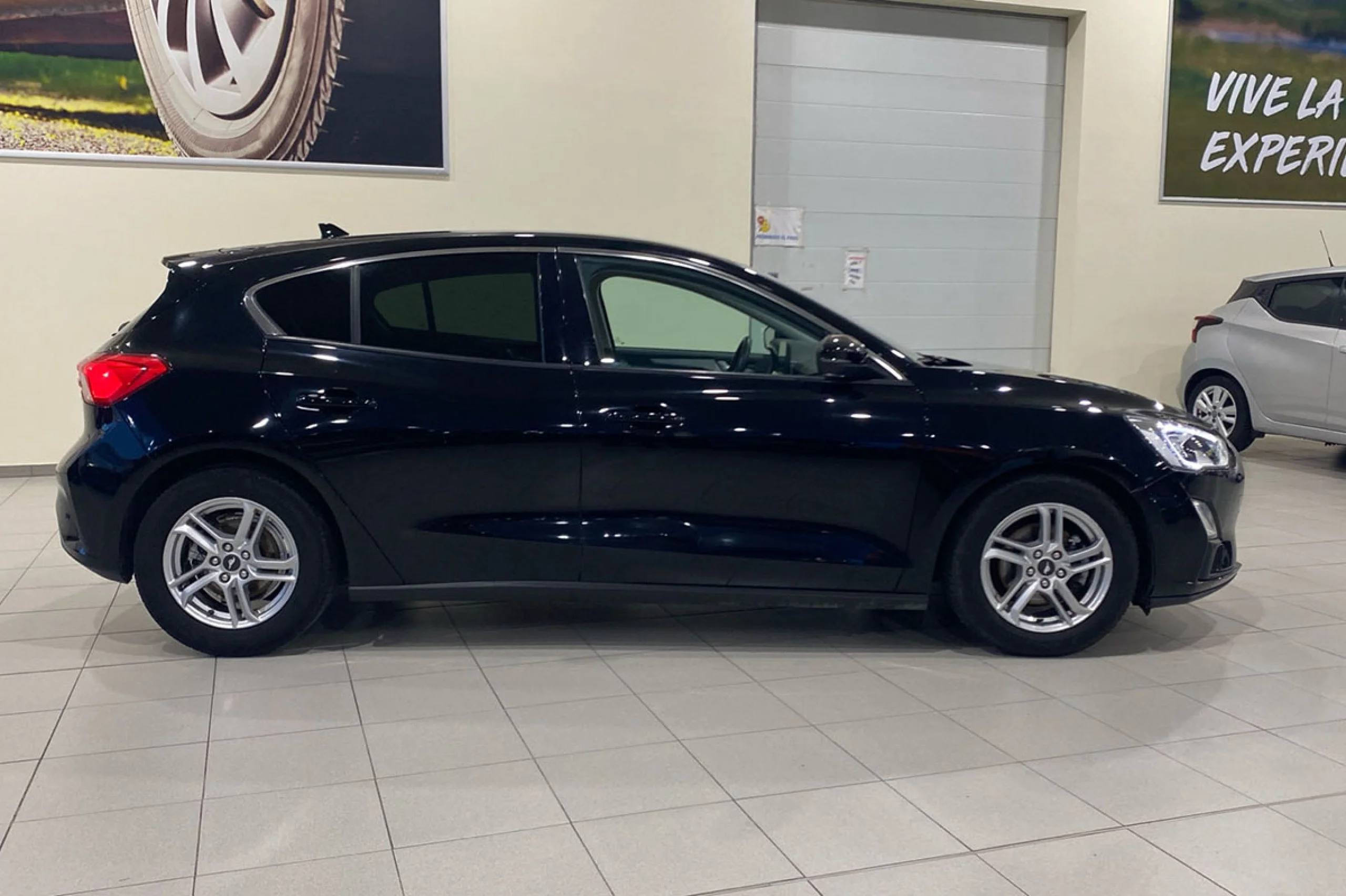 Ford Focus 1.0 Ecoboost 92kW Trend - Foto 13